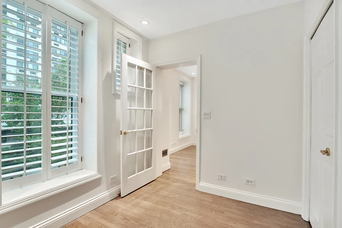 1228 N Dearborn St   60610 60610-The Vinnedge Condominium-unit#2-Chicago-IL