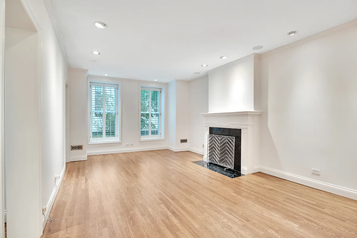 1228 N Dearborn St   60610 60610-The Vinnedge Condominium-unit#2-Chicago-IL