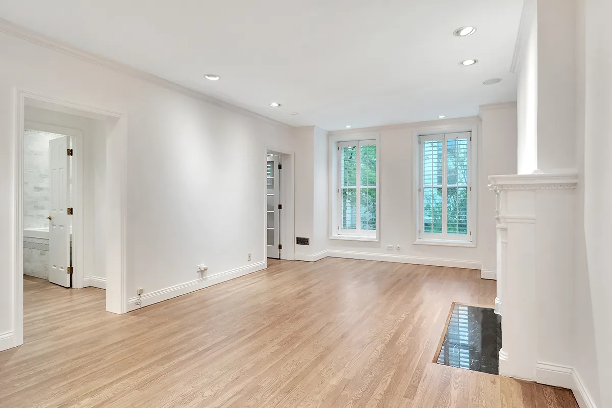 1228 N Dearborn St   60610 60610-The Vinnedge Condominium-unit#2-Chicago-IL