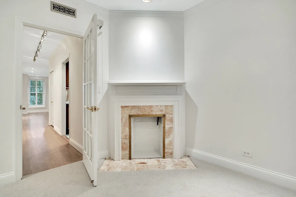 1228 N Dearborn St   60610 60610-The Vinnedge Condominium-unit#2-Chicago-IL