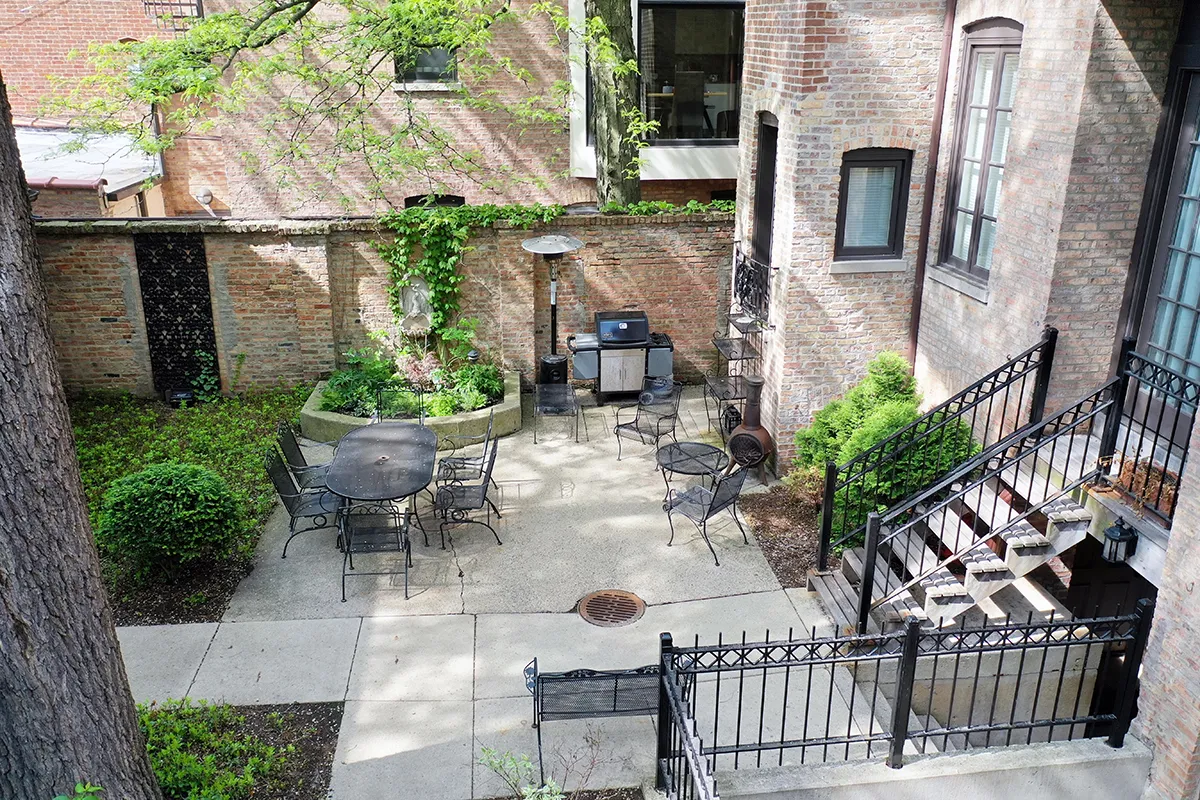 1228 N Dearborn St   60610 60610-The Vinnedge Condominium-unit#2-Chicago-IL