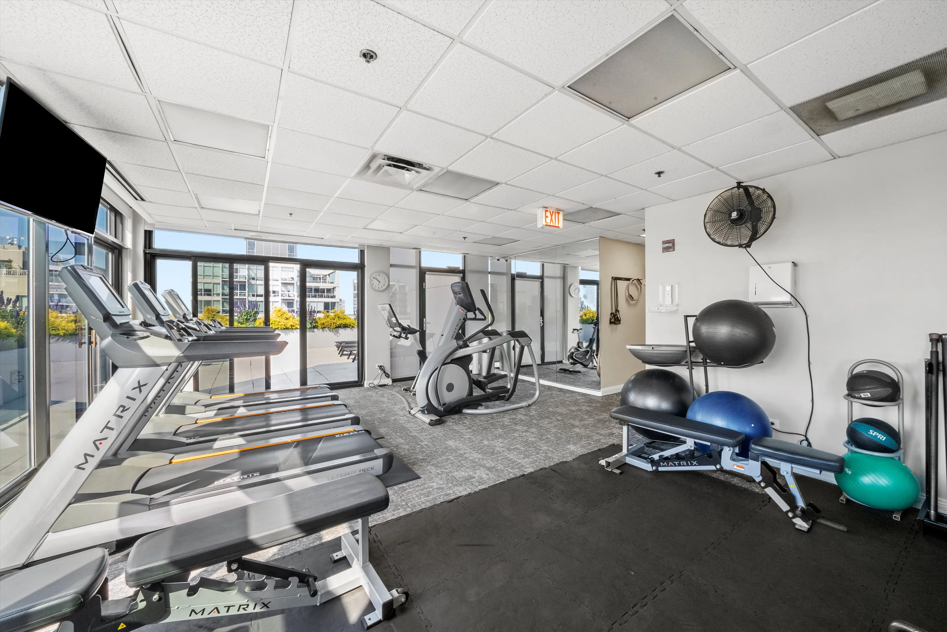 435 W Erie St   60654 60654-Erie Centre-unit#1708-Chicago-IL