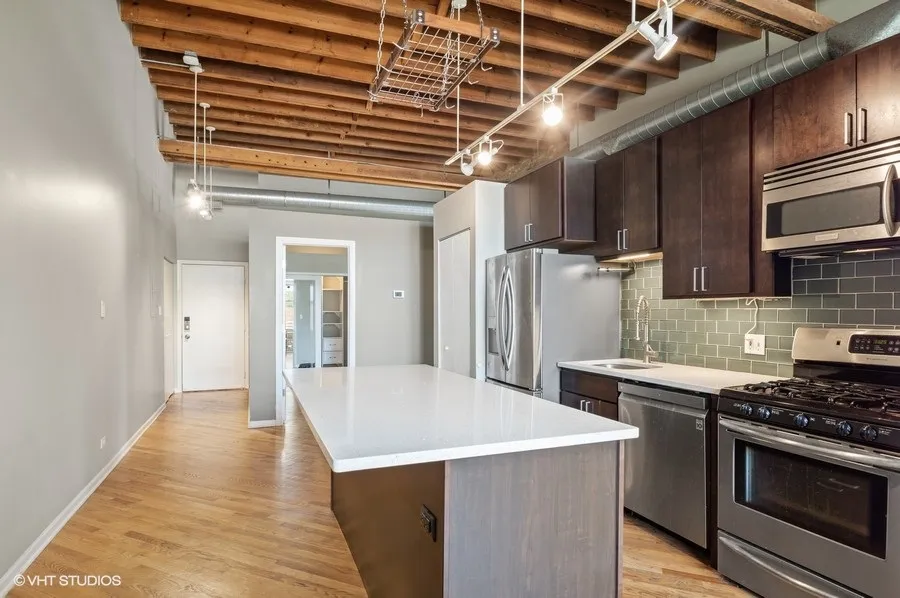 3201 N Seminary Ave   60657 60657-unit#301-Chicago-IL