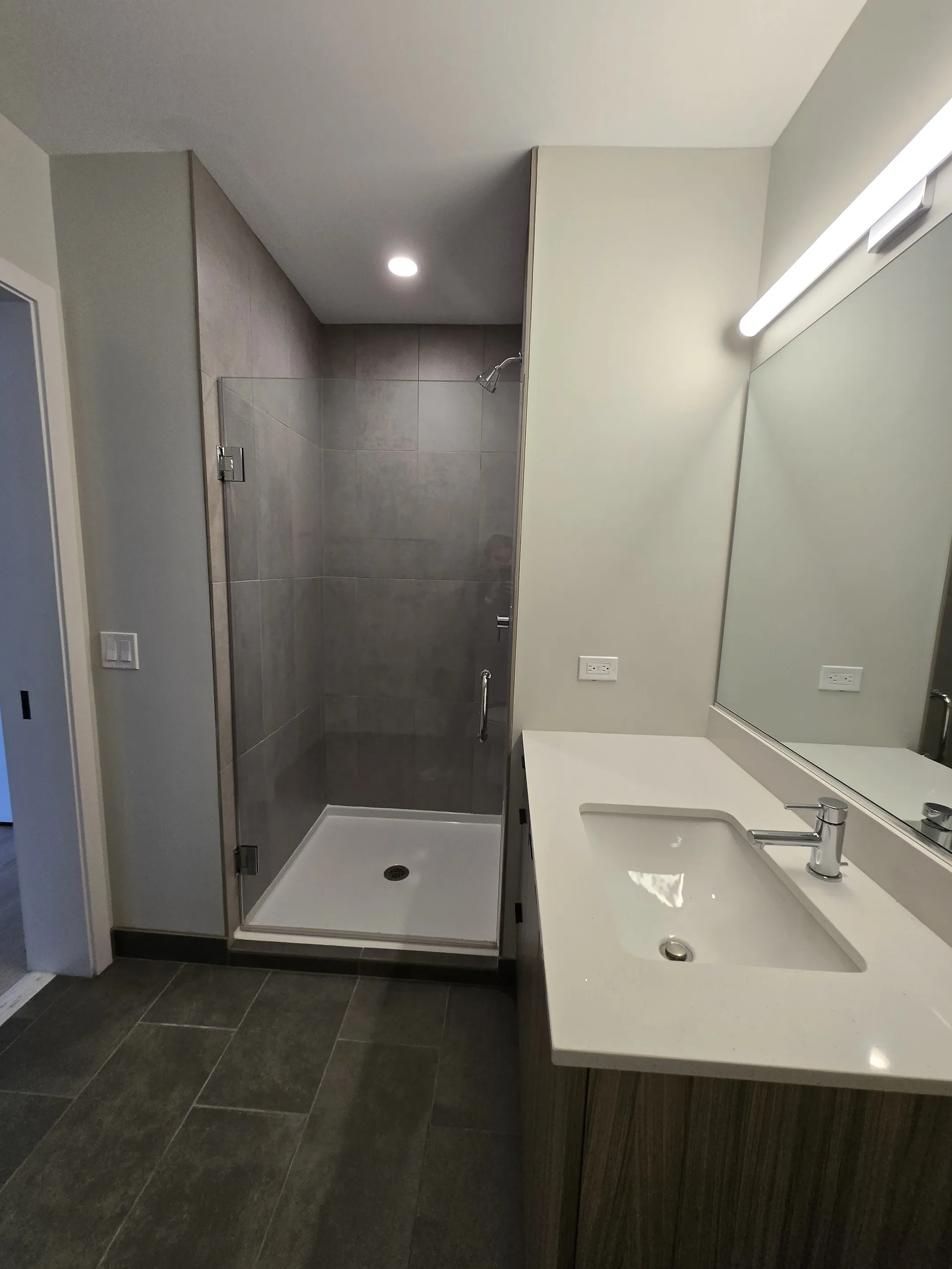 4611 N Broadway   60640 60640-unit#812-Chicago-IL