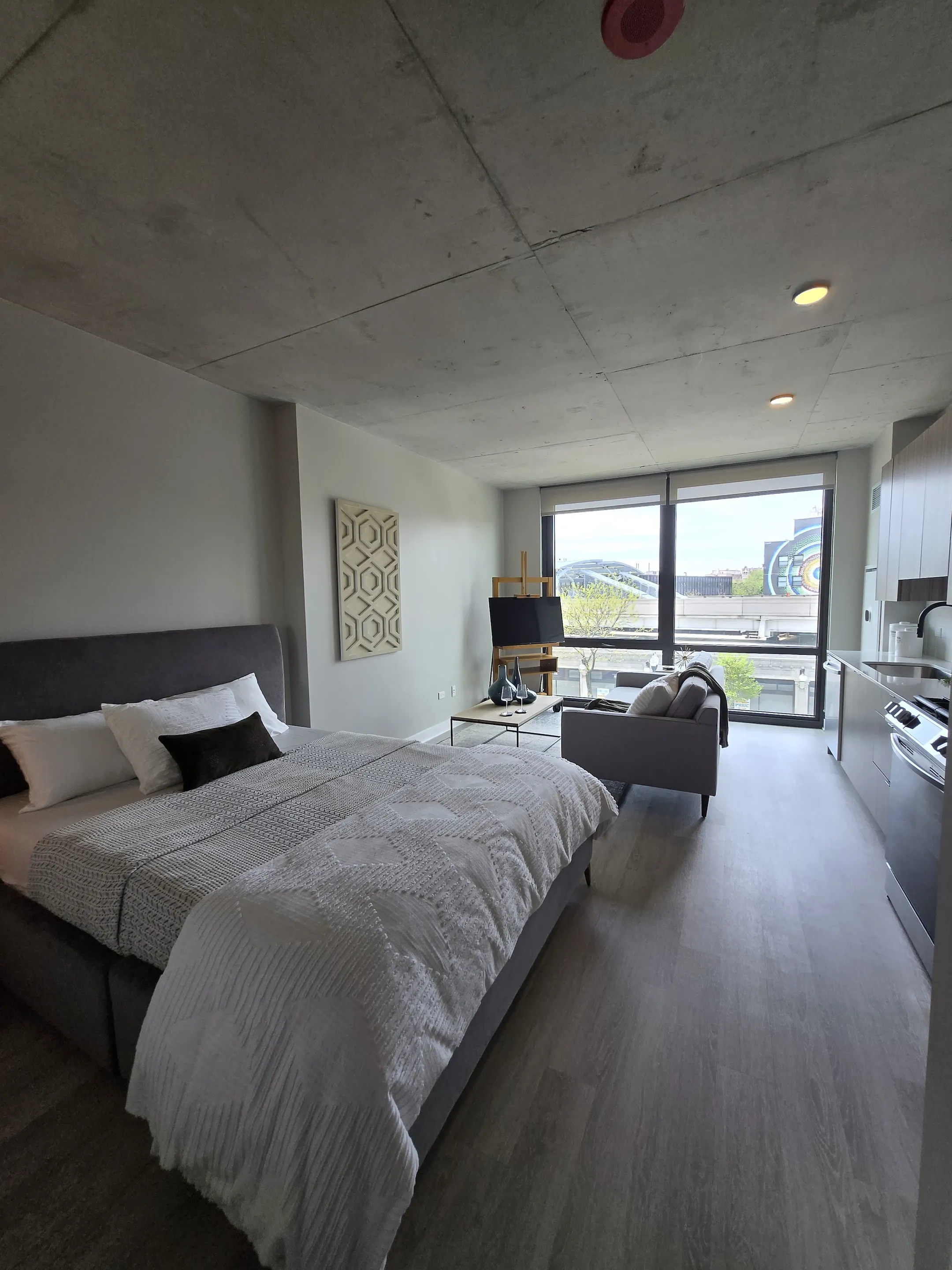 4611 N Broadway   60640 60640-unit#614-Chicago-IL