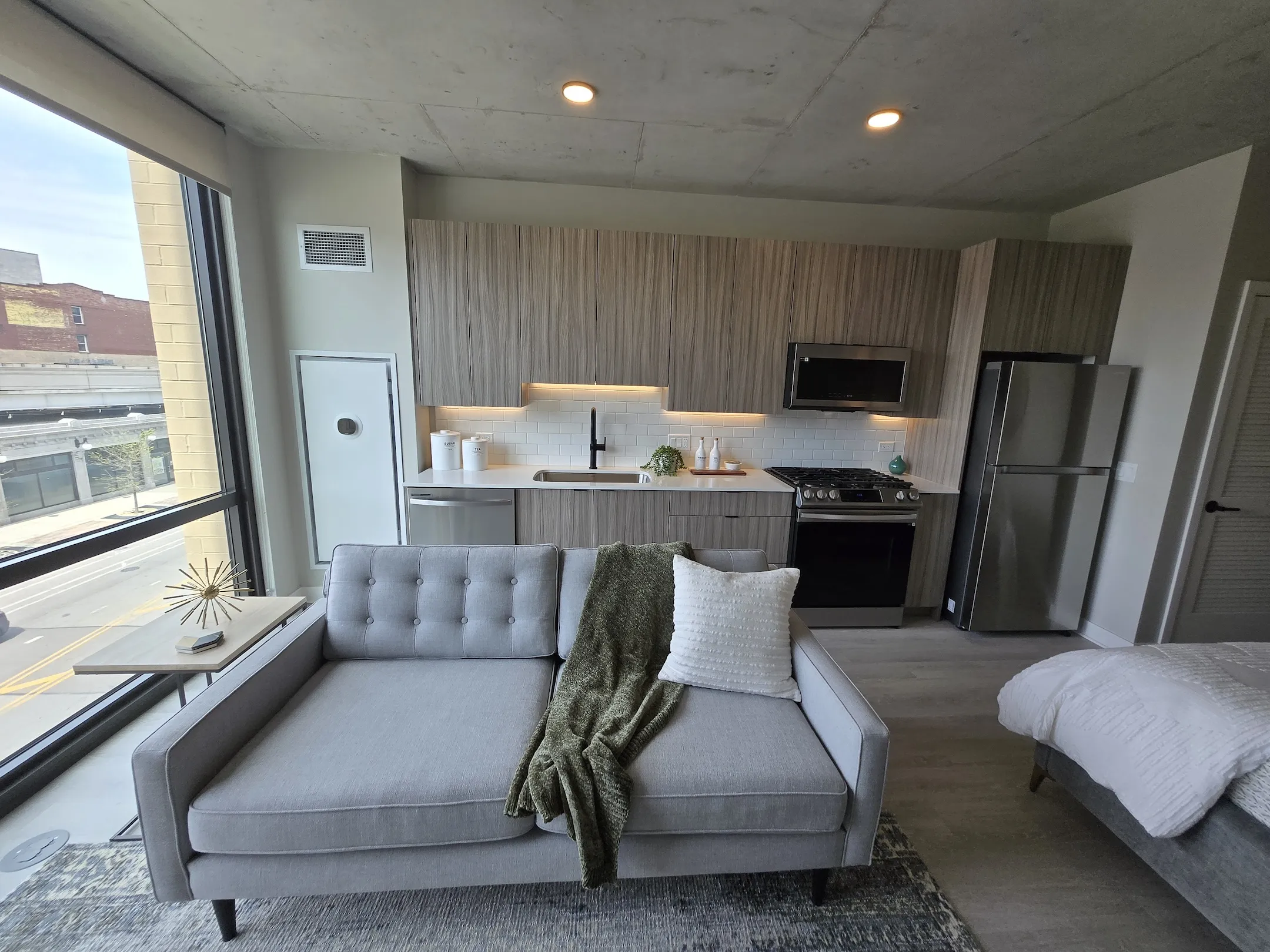 4611 N Broadway   60640 60640-unit#614-Chicago-IL