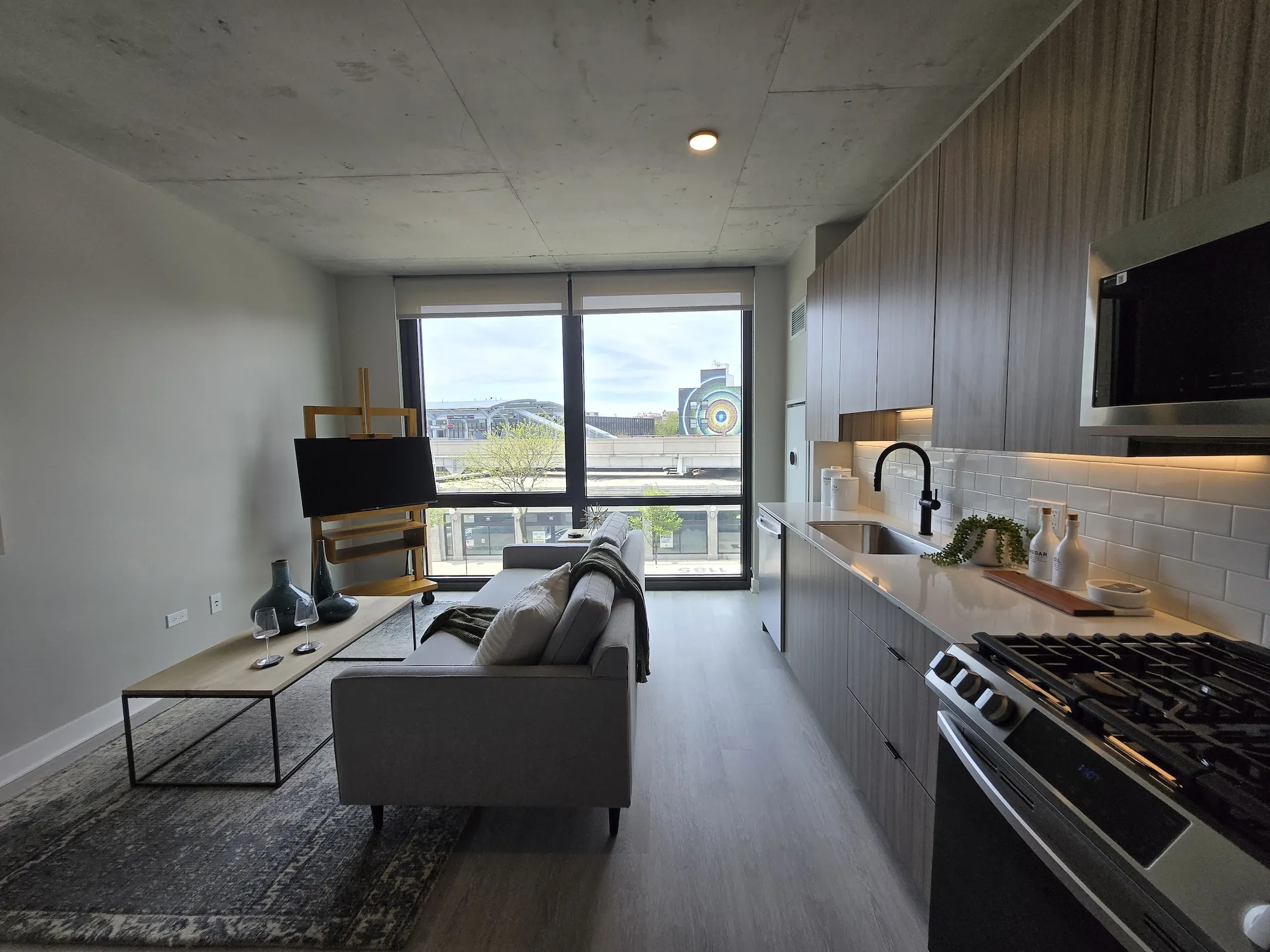 4611 N Broadway   60640 60640-unit#614-Chicago-IL