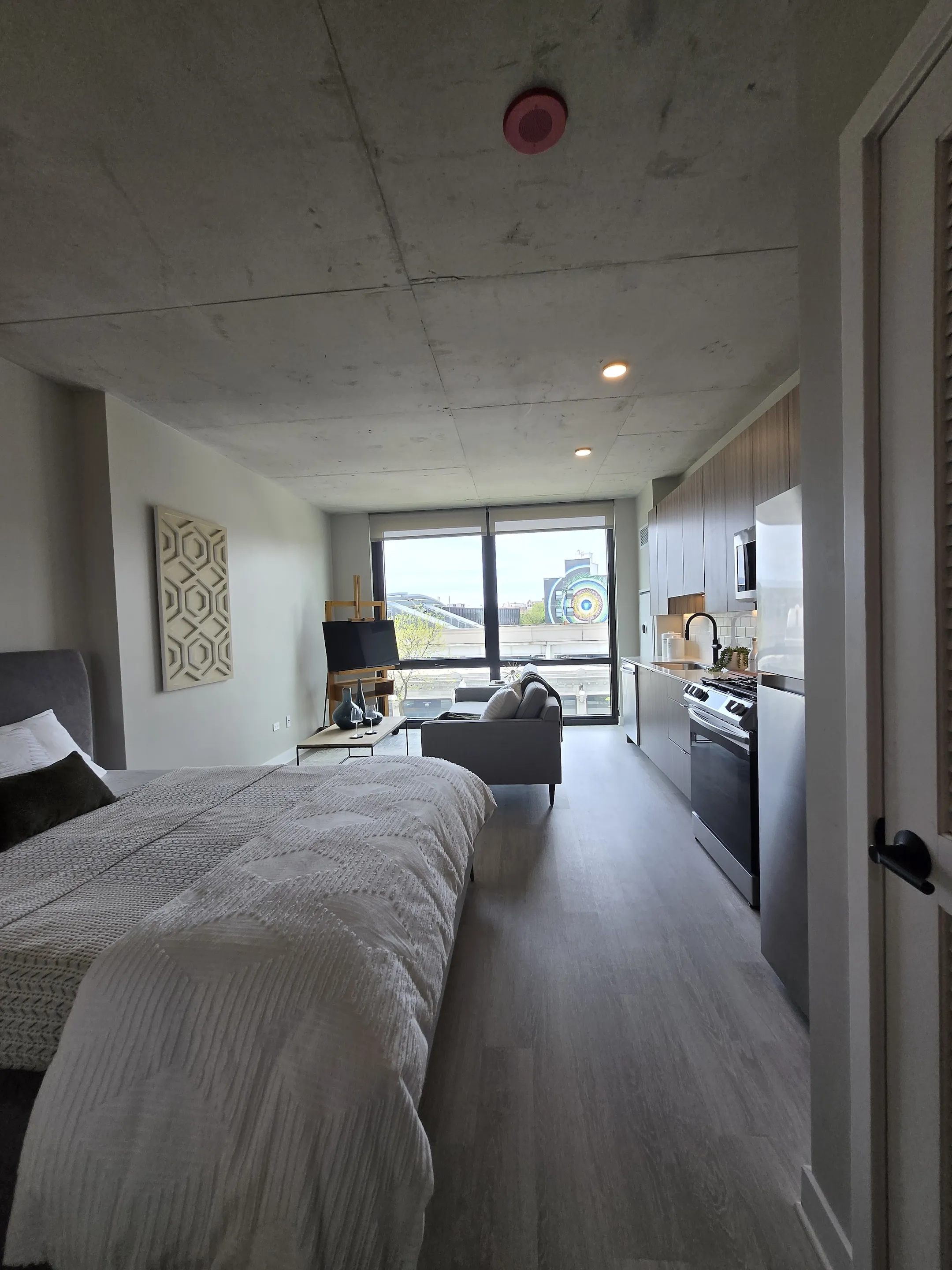 4611 N Broadway   60640 60640-unit#614-Chicago-IL