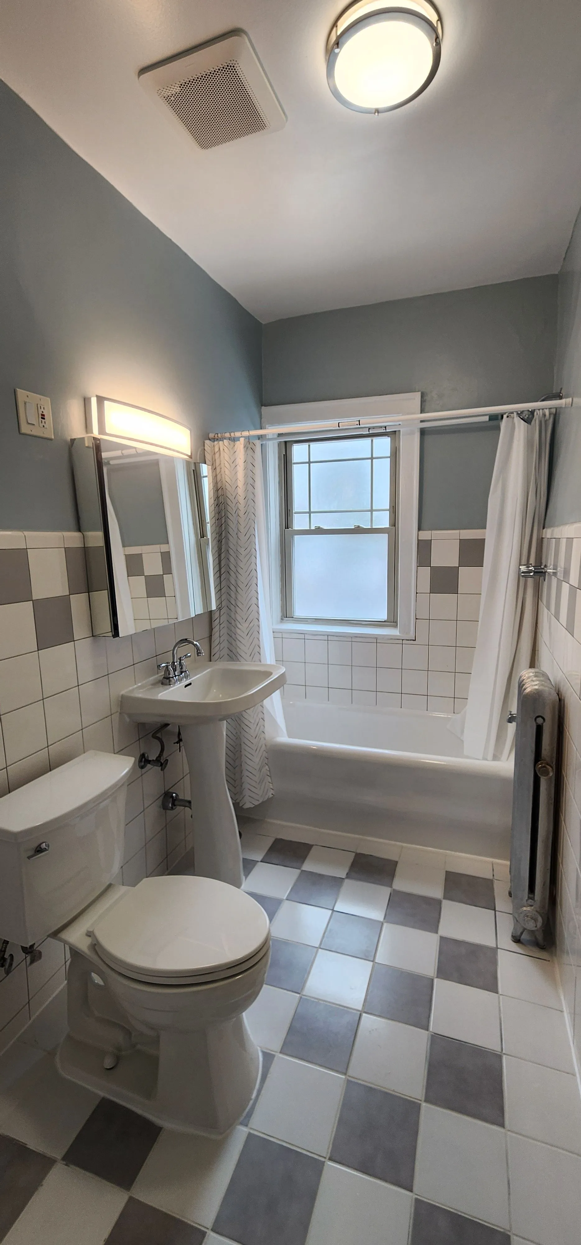 1700 W Touhy Ave   60626 60626-unit#1-Chicago-IL