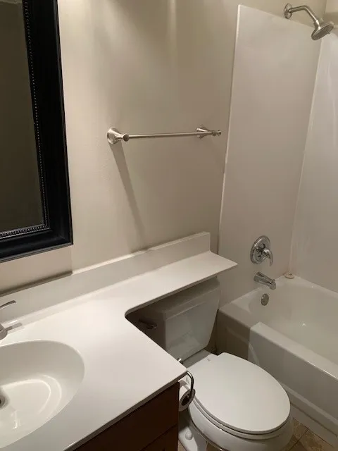 1301 W Fletcher St   60657 60657-Brewery Lofts-unit#217-Chicago-IL