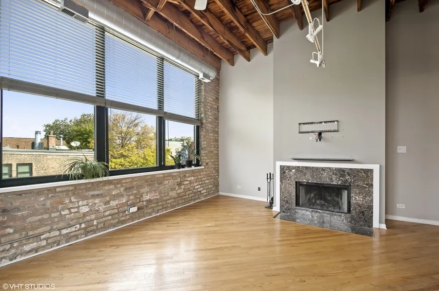 3201 N Seminary Ave   60657 60657-unit#301-Chicago-IL