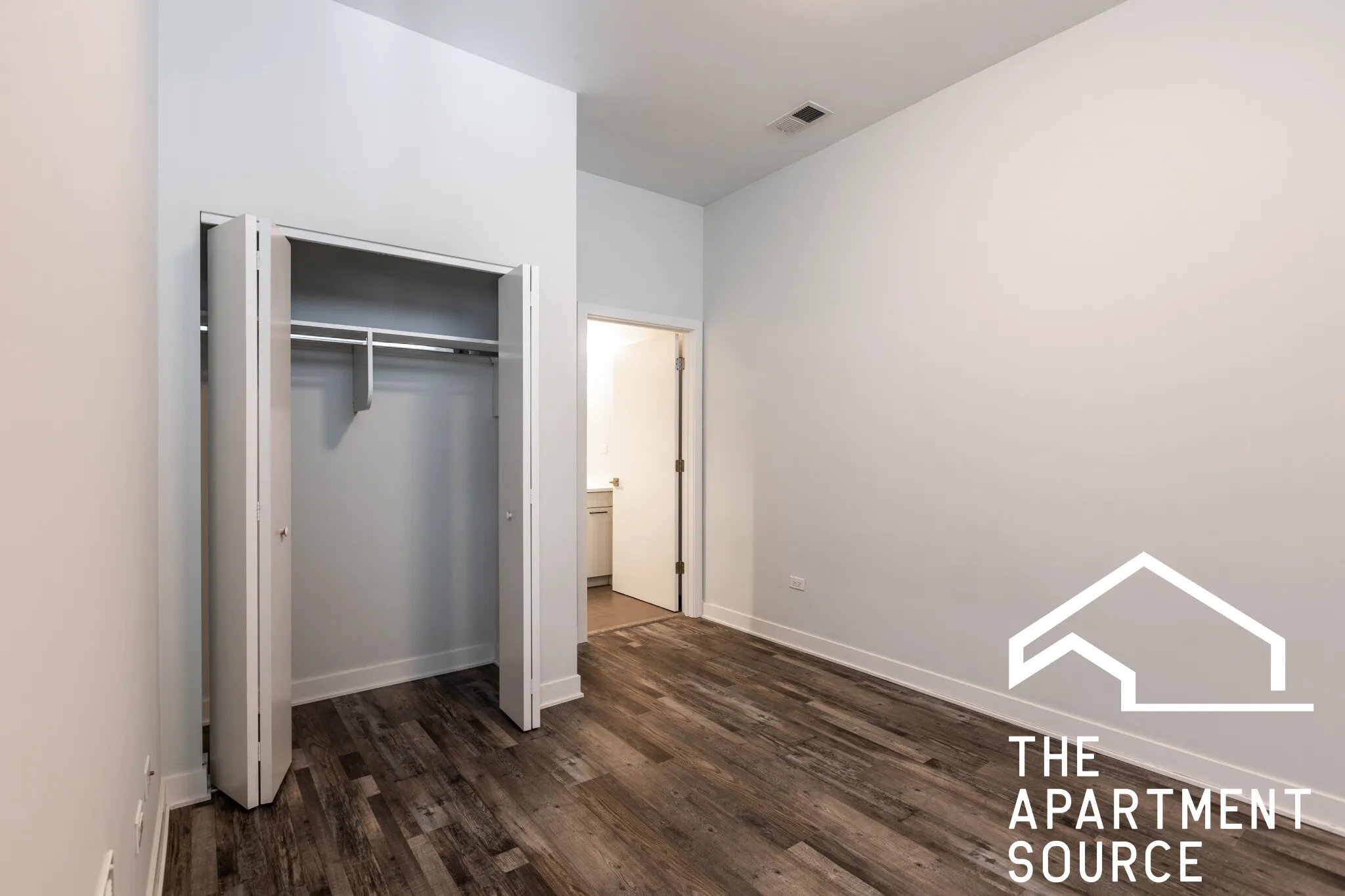 2247 W Lawrence Ave   60625 60625-unit#103-Chicago-IL