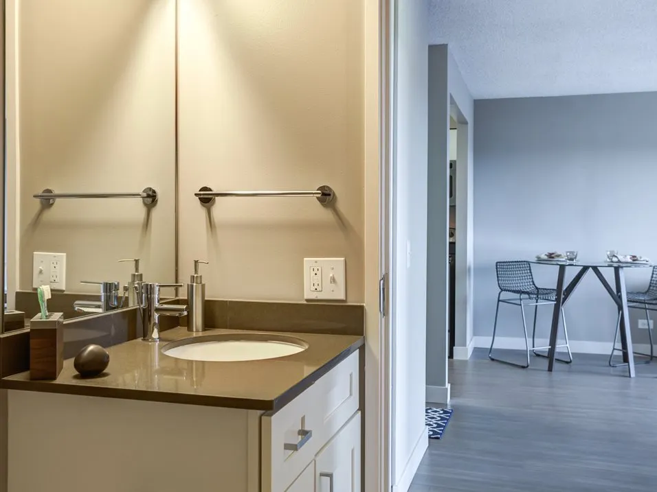 2555 N Clark St   60614 60614-unit#508-Chicago-IL