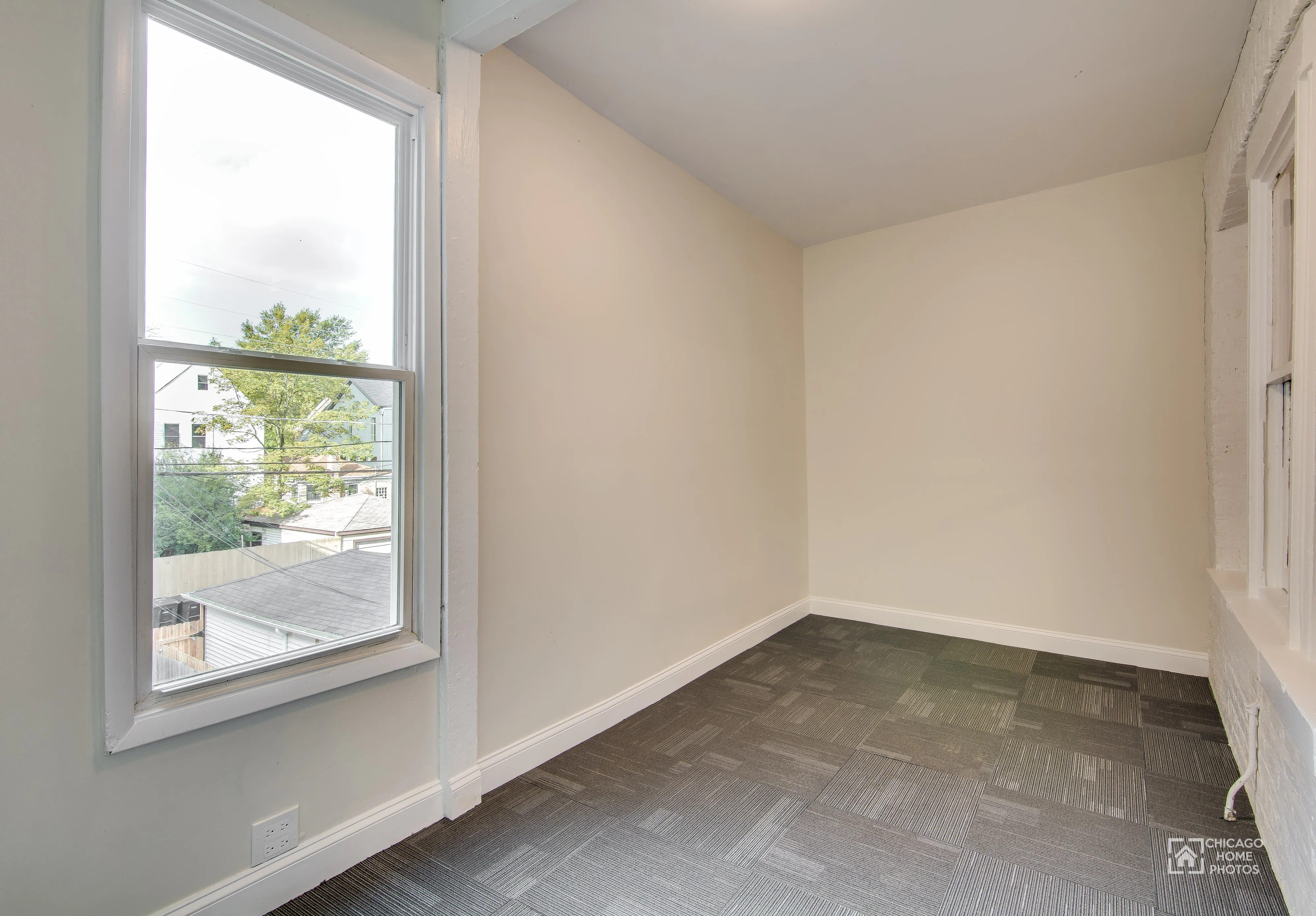 2916 N Albany Ave   60618 60618-Chicago-IL