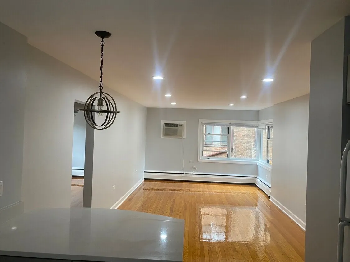 7361 N RIDGE BLVD 60645-unit#2C-Chicago-IL