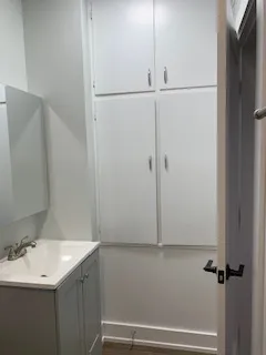 3729 N Kenmore Ave   60613 60613-unit#1R-Chicago-IL