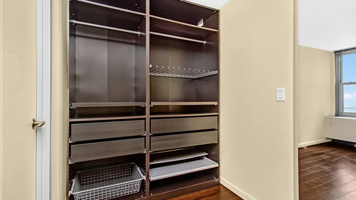 400 E Randolph St   60601 60601-unit#3321-Chicago-IL