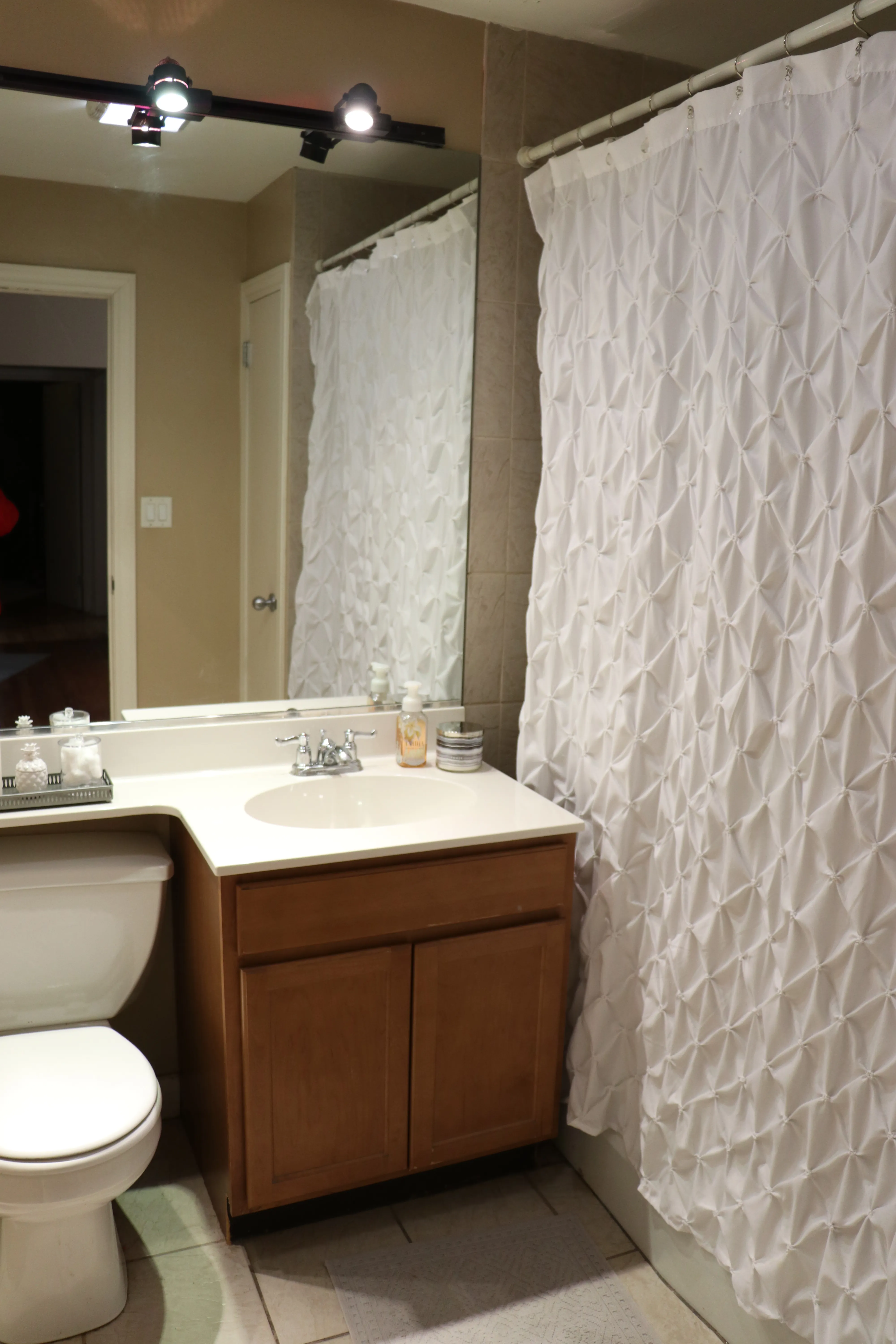 2932 N Clark St 60657 60657-Village II-unit#3C-Chicago-IL