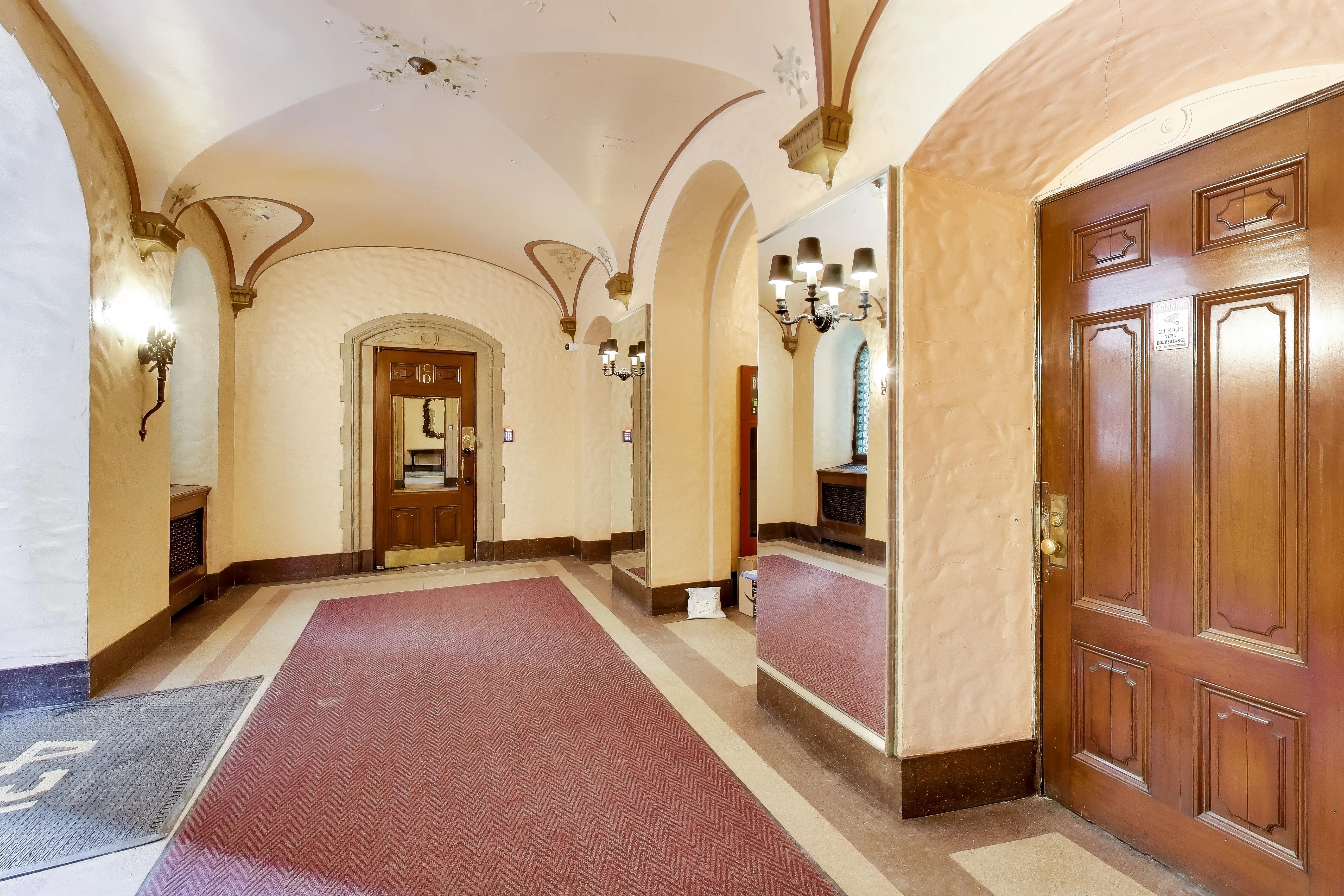 431 W Oakdale Ave   60657 60657-unit#1A-Chicago-IL