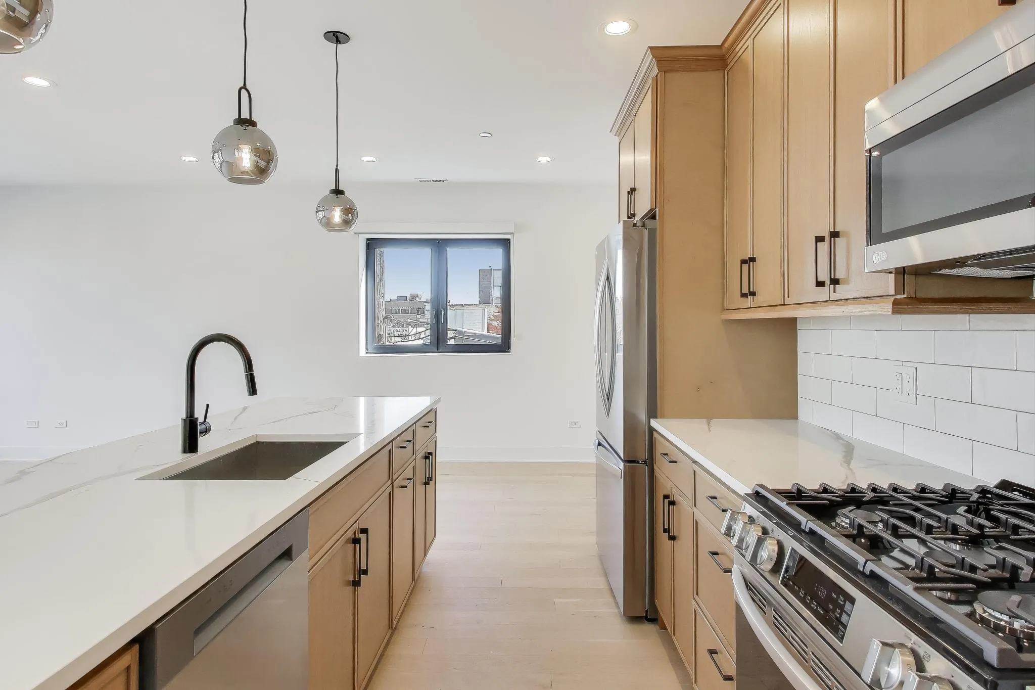 1619 W Lawrence Ave 60640 60640-unit#3-Chicago-IL