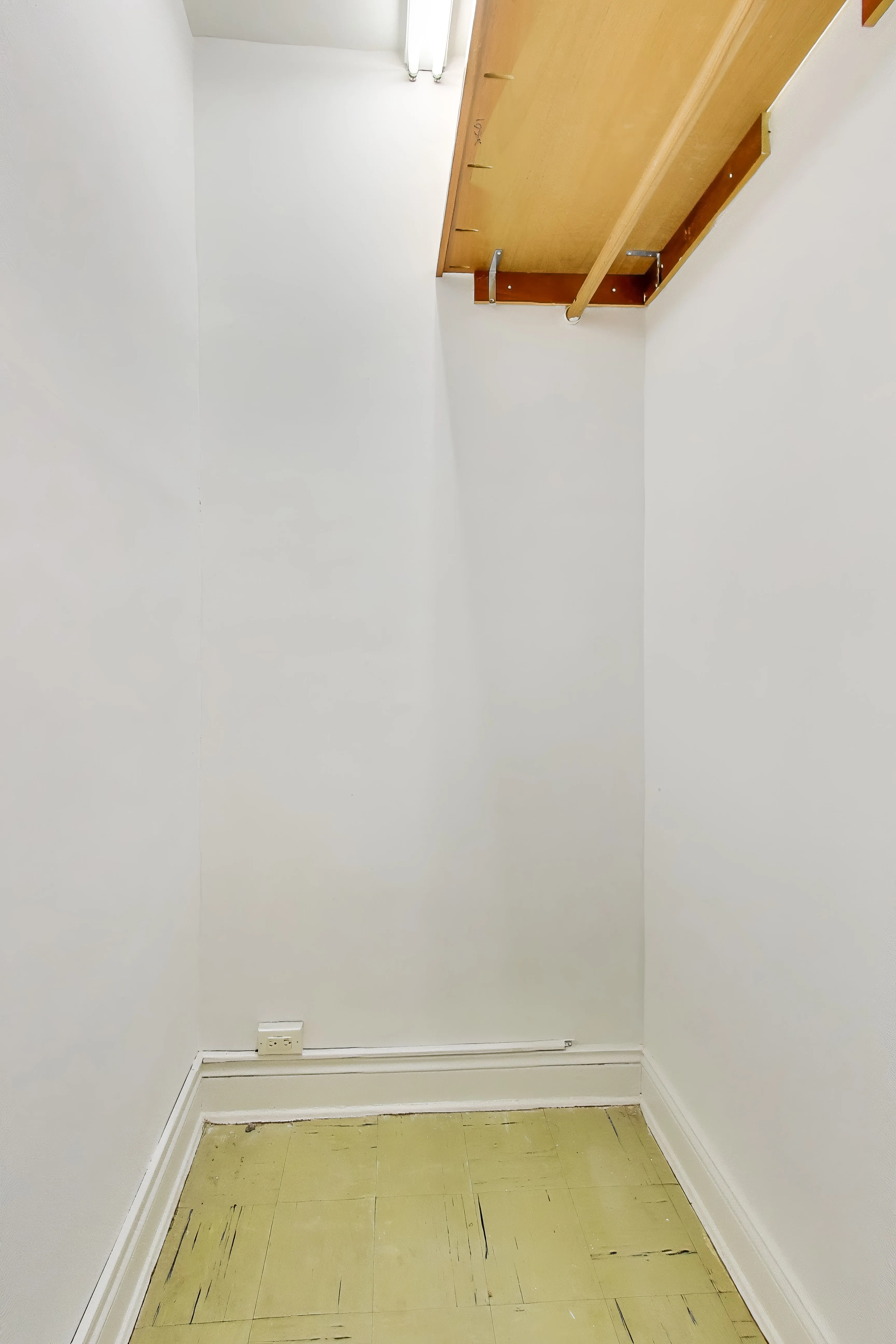 431 W Oakdale Ave   60657 60657-unit#1A-Chicago-IL