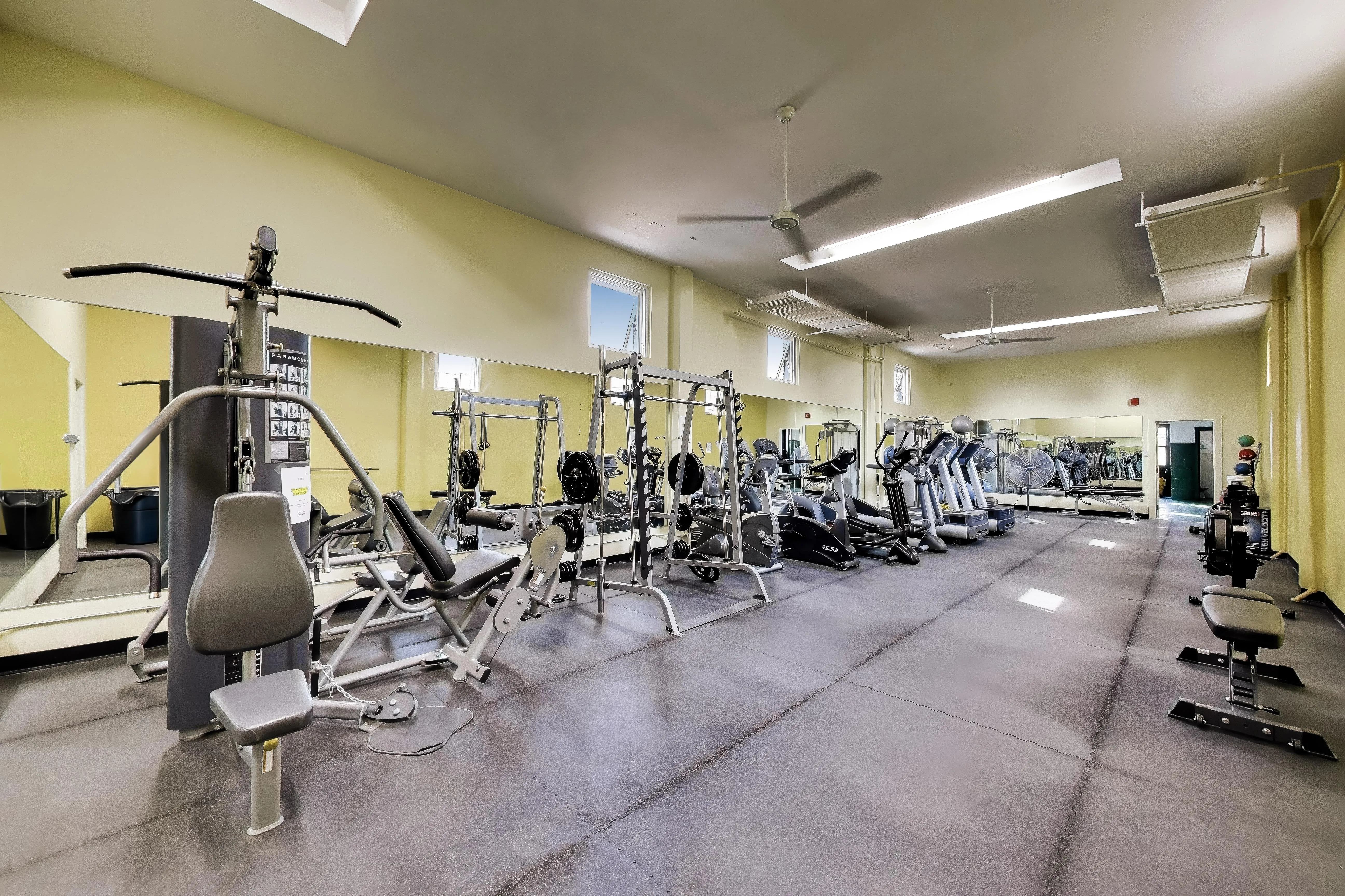 431 W Oakdale Ave   60657 60657-unit#1A-Chicago-IL