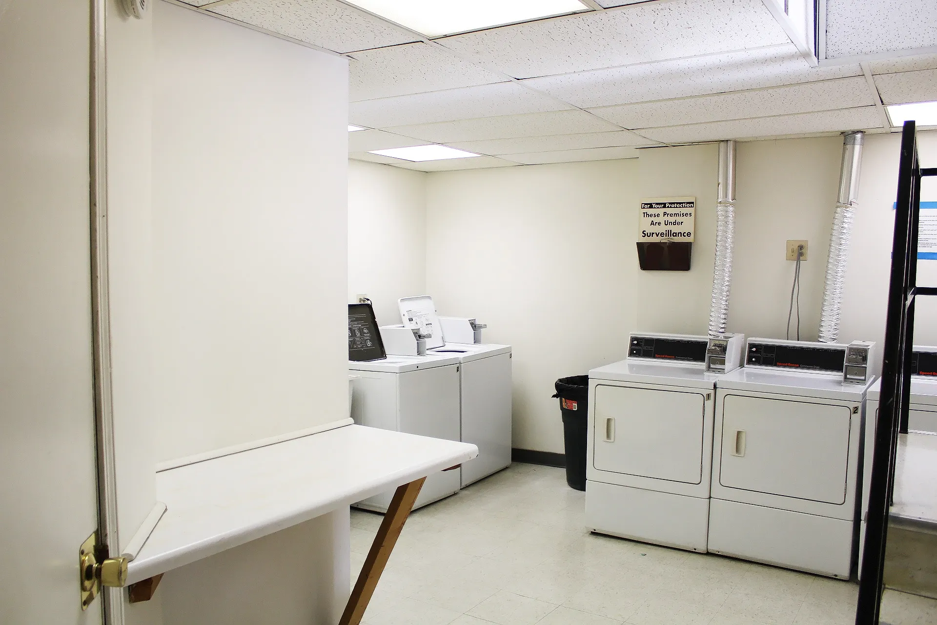 608 W Belmont Ave   60657 60657-Belmont Apartments-unit#612 2W-Chicago-IL