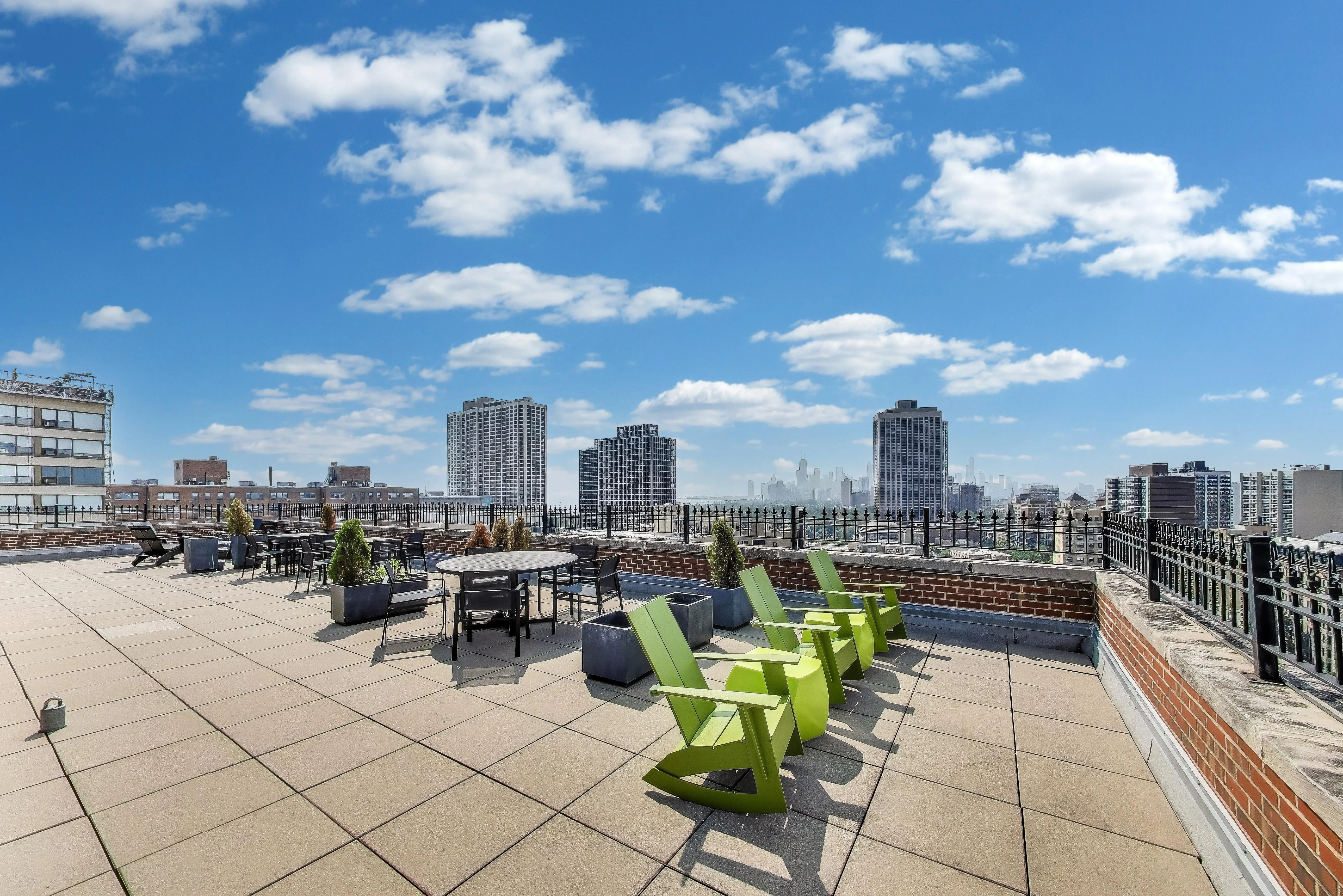 431 W Oakdale Ave   60657 60657-unit#1A-Chicago-IL