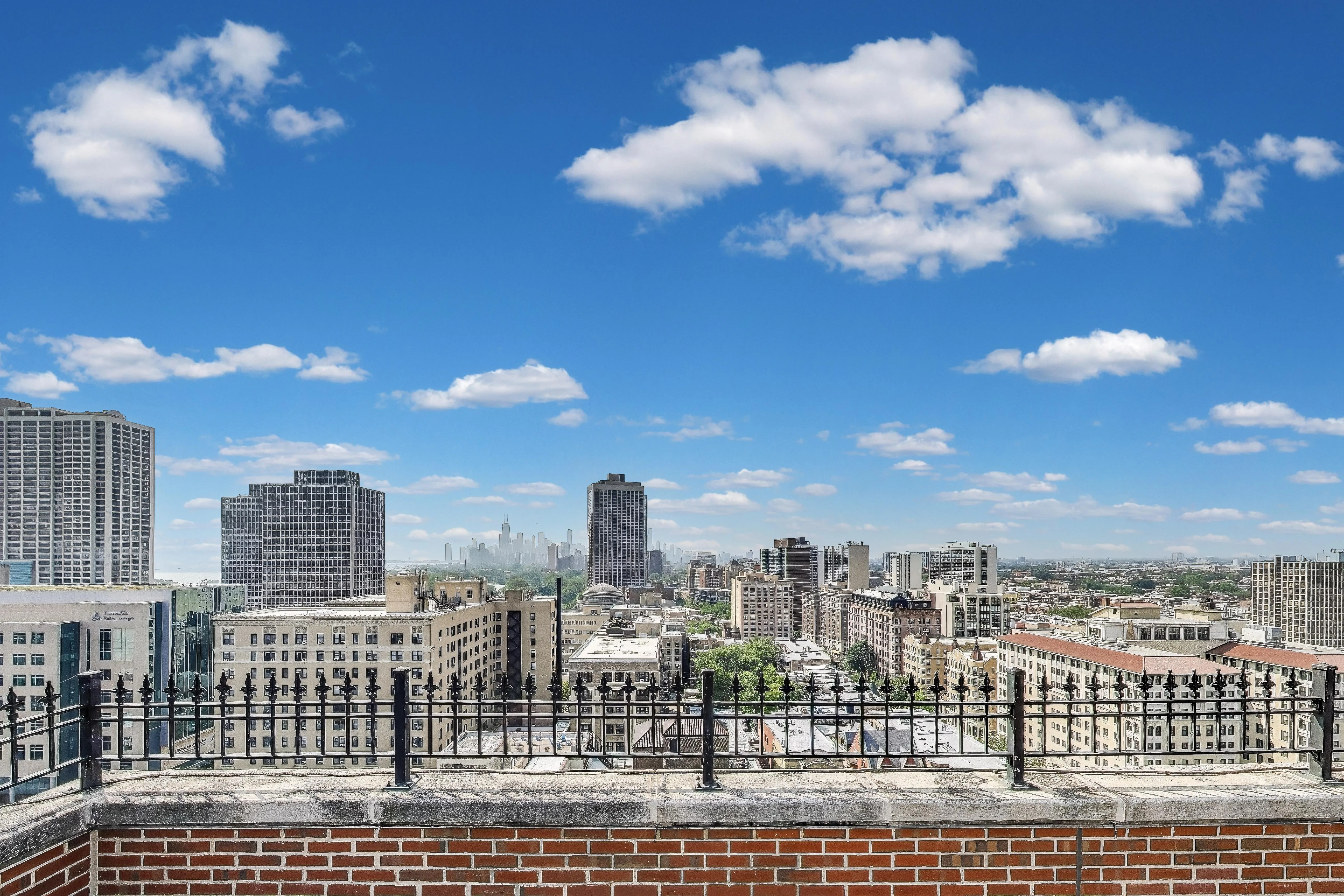 431 W Oakdale Ave   60657 60657-unit#1A-Chicago-IL