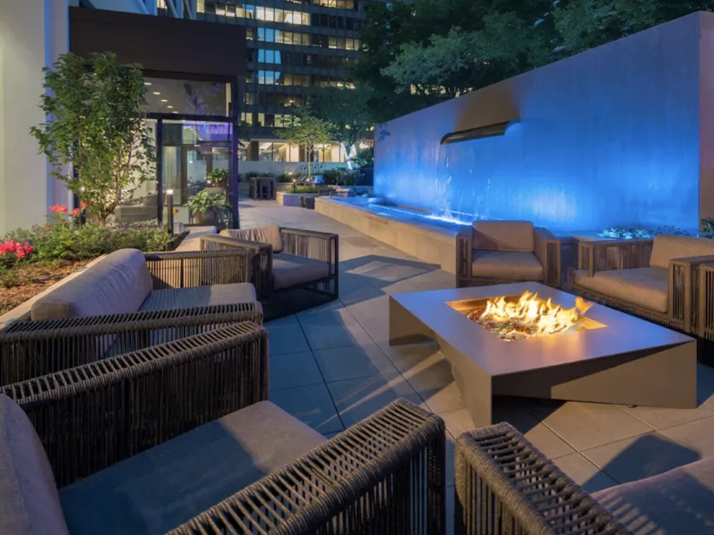 233 E Wacker Dr   60601 60601-unit#1706-Chicago-IL