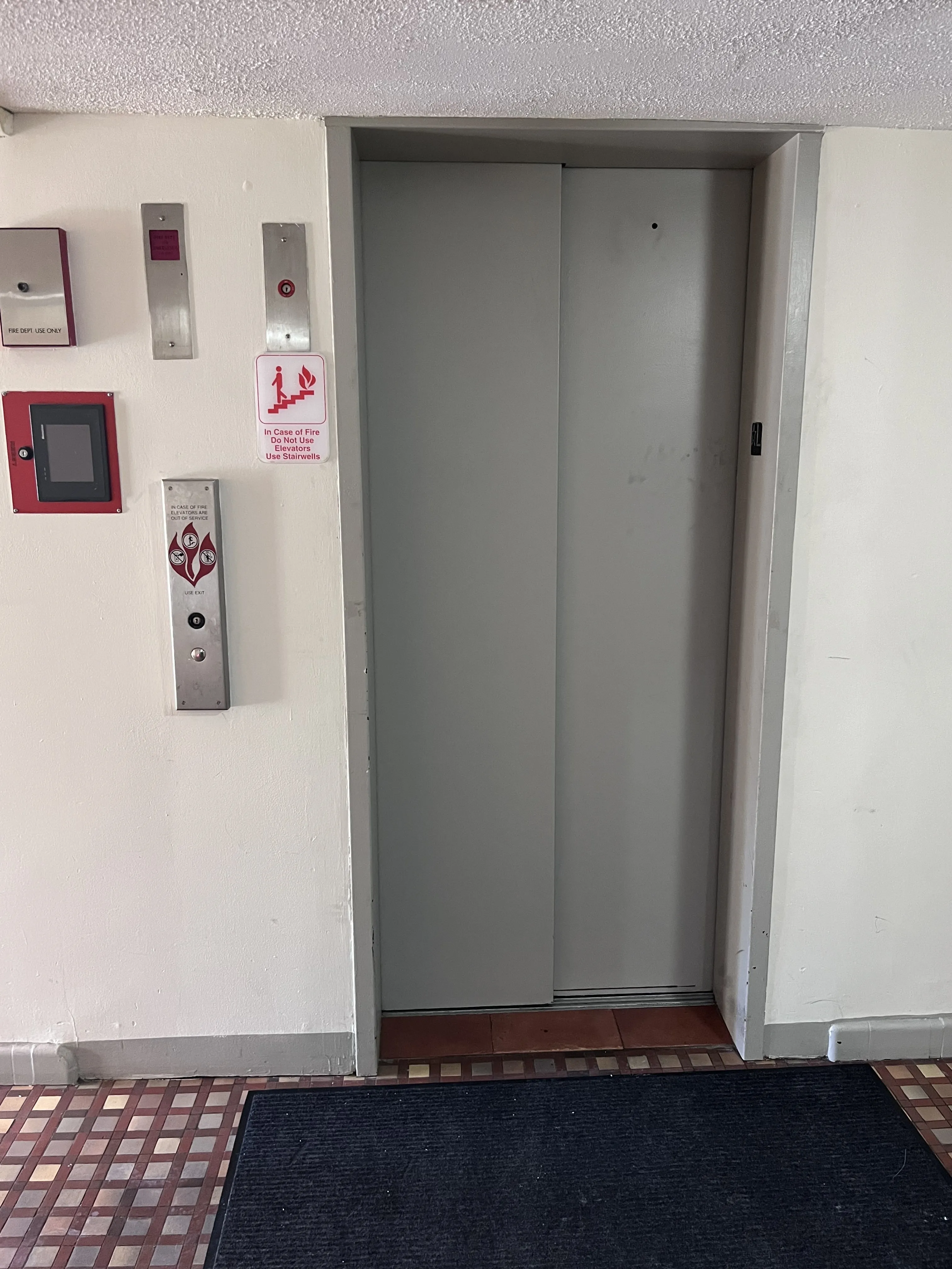 1628 W Sherwin Ave 60626 60626-unit#504-Chicago-IL