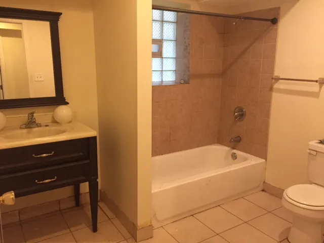 3324 N Hamlin Ave   60618 60618-unit#G-Chicago-IL