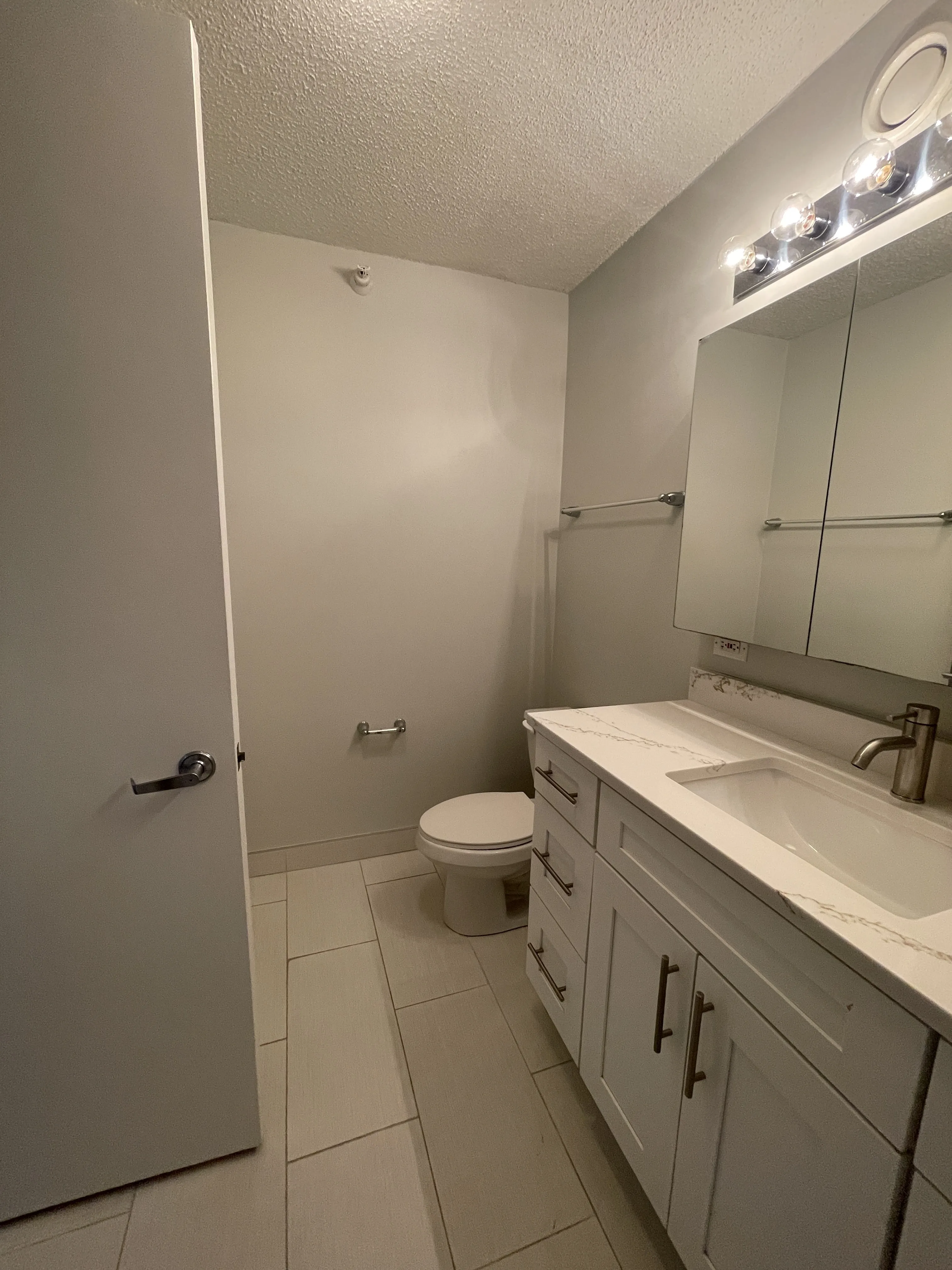 540 N Dearborn St   60610 60610-unit#2409-Chicago-IL