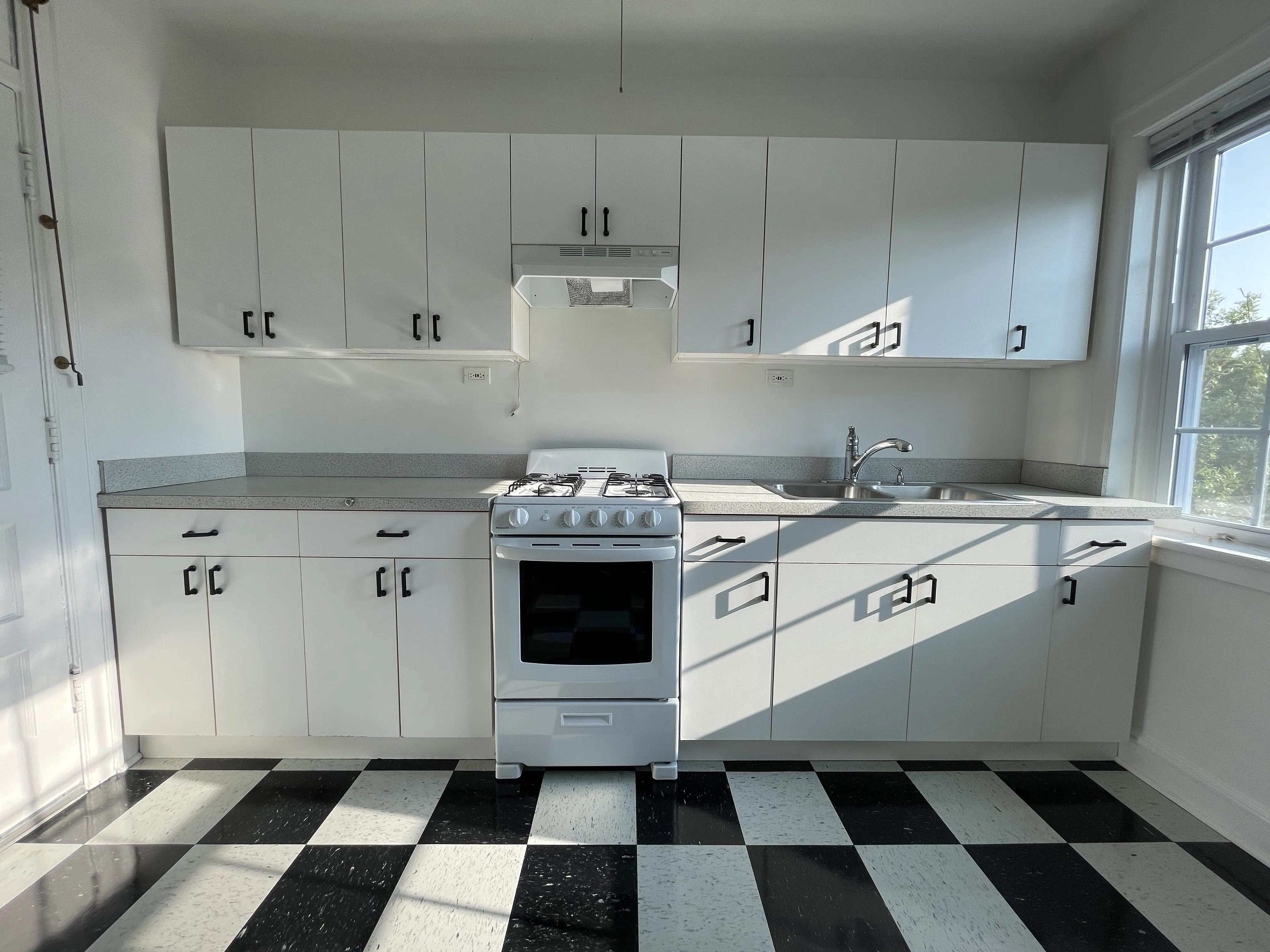 1973 W FARRAGUT AVE 60640-unit#3W-Chicago-IL