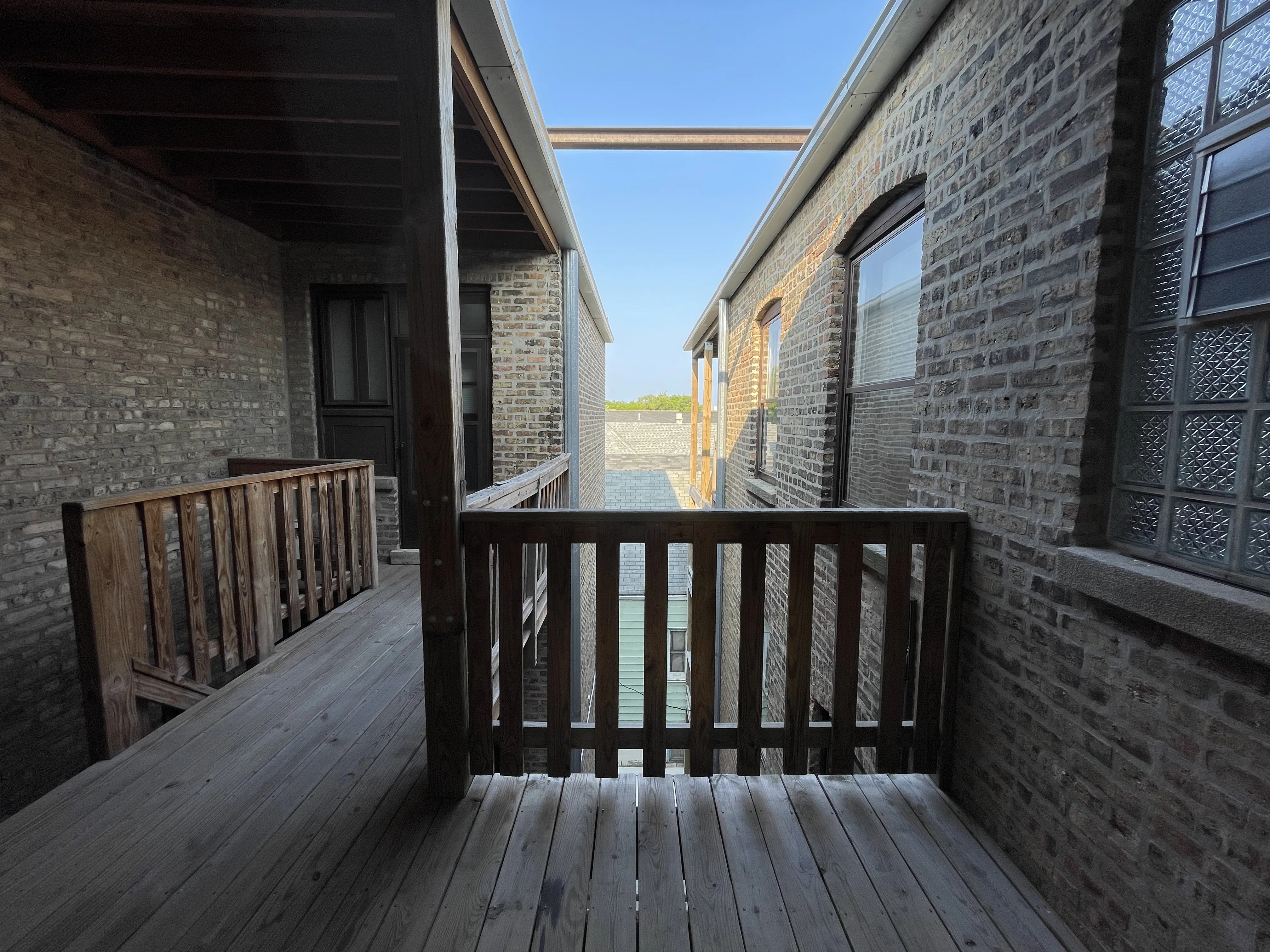 1973 W FARRAGUT AVE 60640-unit#3W-Chicago-IL