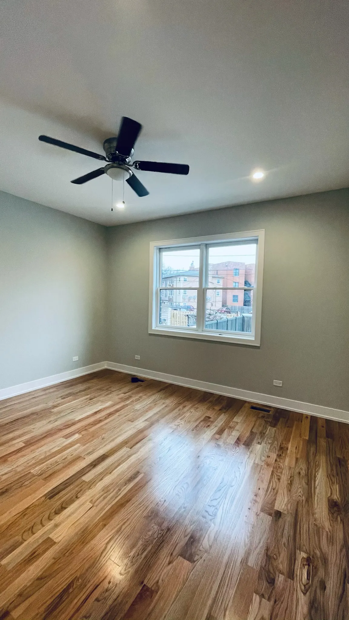 5522 W Higgins Ave   60630 60630-unit# 1W -Chicago-IL