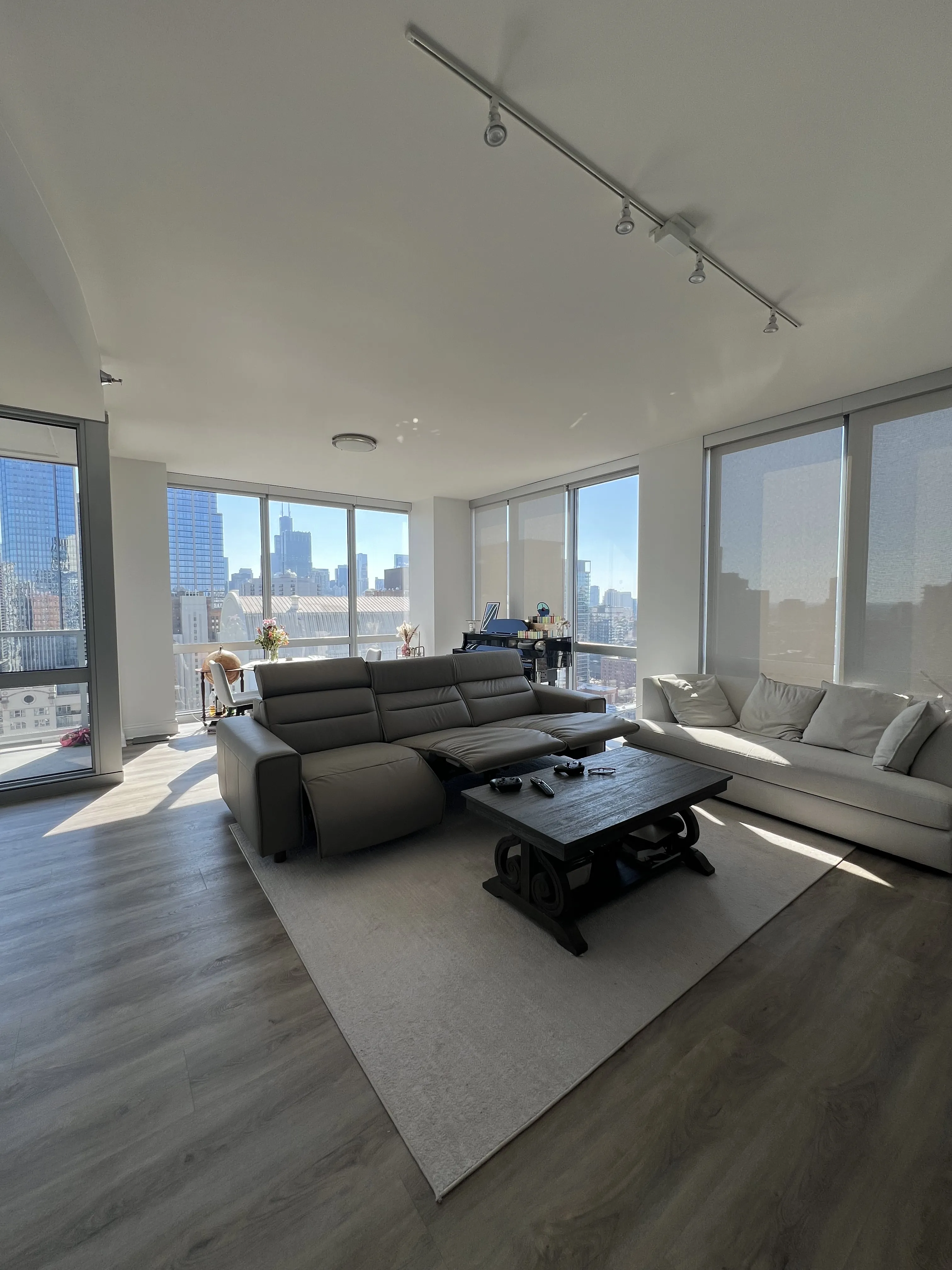 2 W Delaware Pl   60610 60610-Two West-Chicago-IL