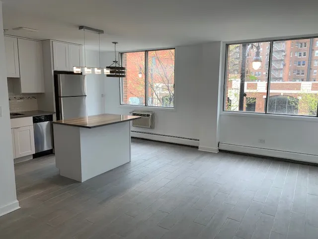 2424 N Clark St   60614 60614-unit#303-Chicago-IL