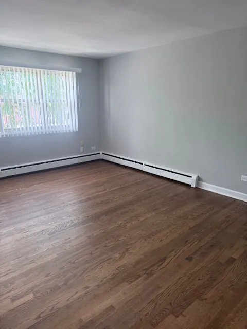 2351 W Jarvis Ave   60645 60645-unit#2E-Chicago-IL