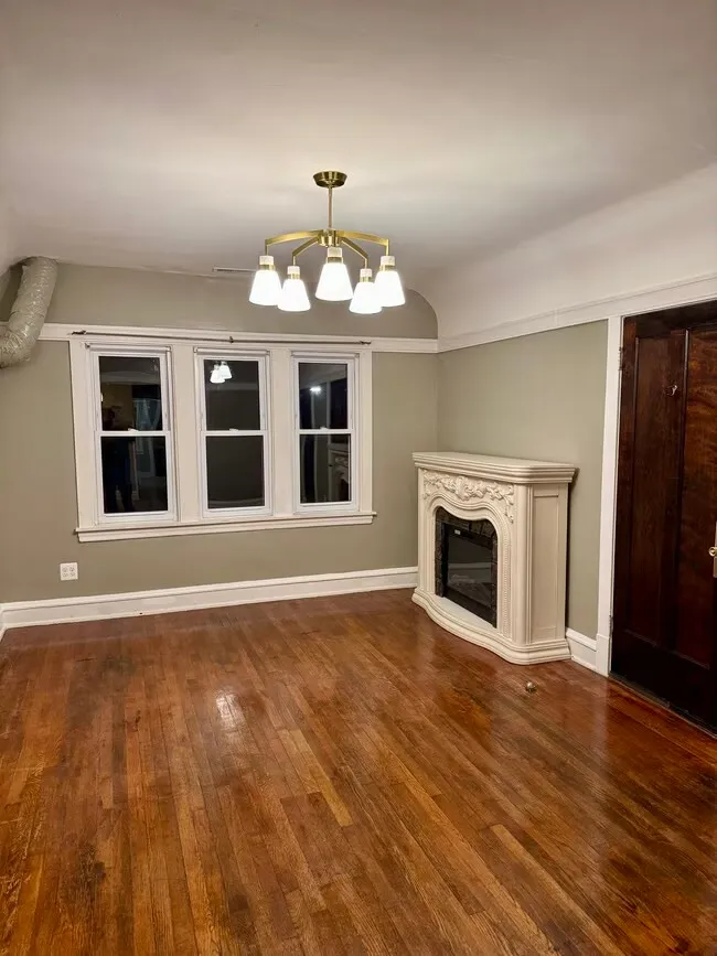 4704 W WAVELAND AVE 60641-unit#2-Chicago-IL