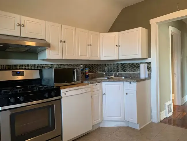 4704 W WAVELAND AVE 60641-unit#2-Chicago-IL