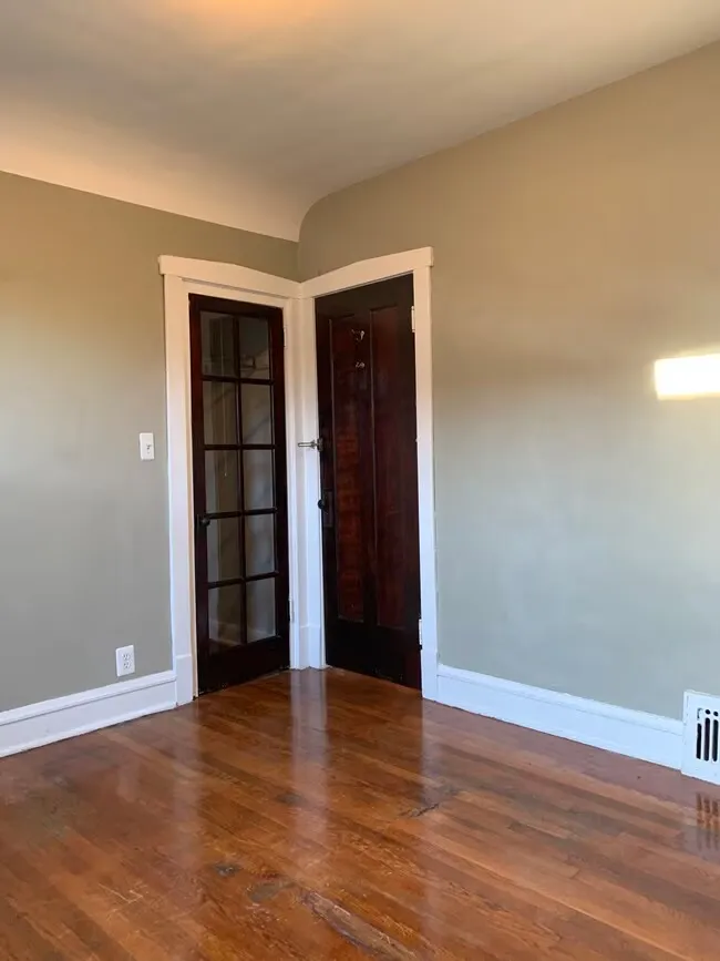 4704 W WAVELAND AVE 60641-unit#2-Chicago-IL