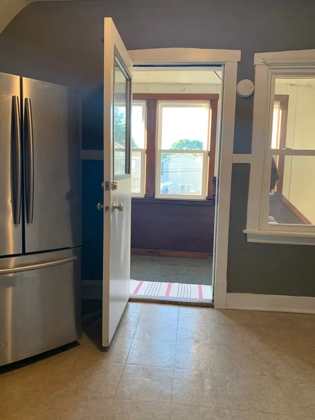 4704 W WAVELAND AVE 60641-unit#2-Chicago-IL