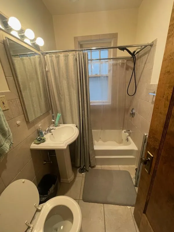 3744 1/2 N SHEFFIELD AVE 60613-Sheffield Apartments-unit#1A-Chicago-IL