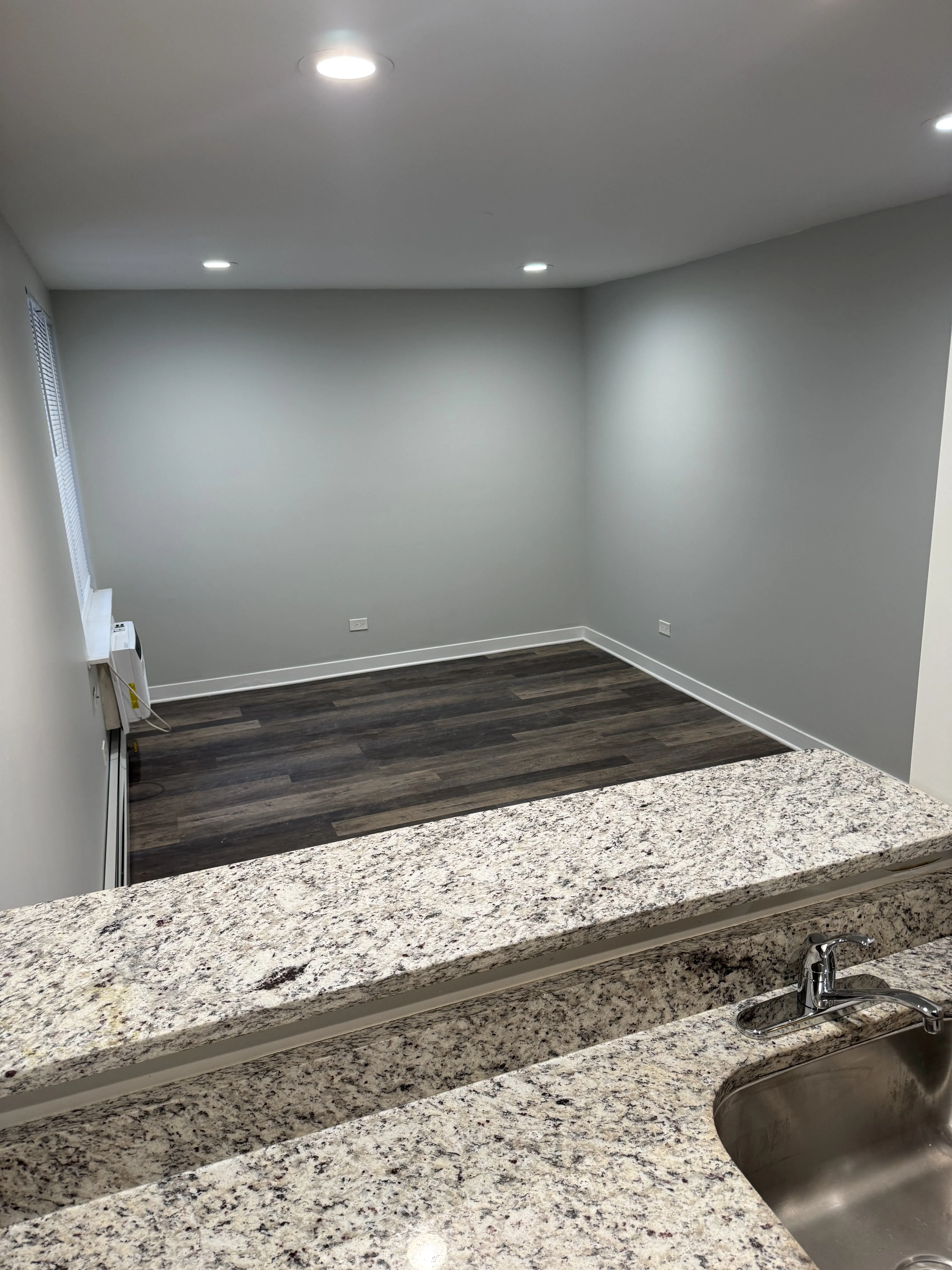 5750 N Kenmore Ave   60660 60660-unit#209-Chicago-IL