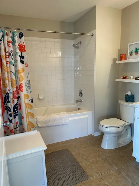2915 N Clybourn Ave   60618 60618-unit#407-Chicago-IL