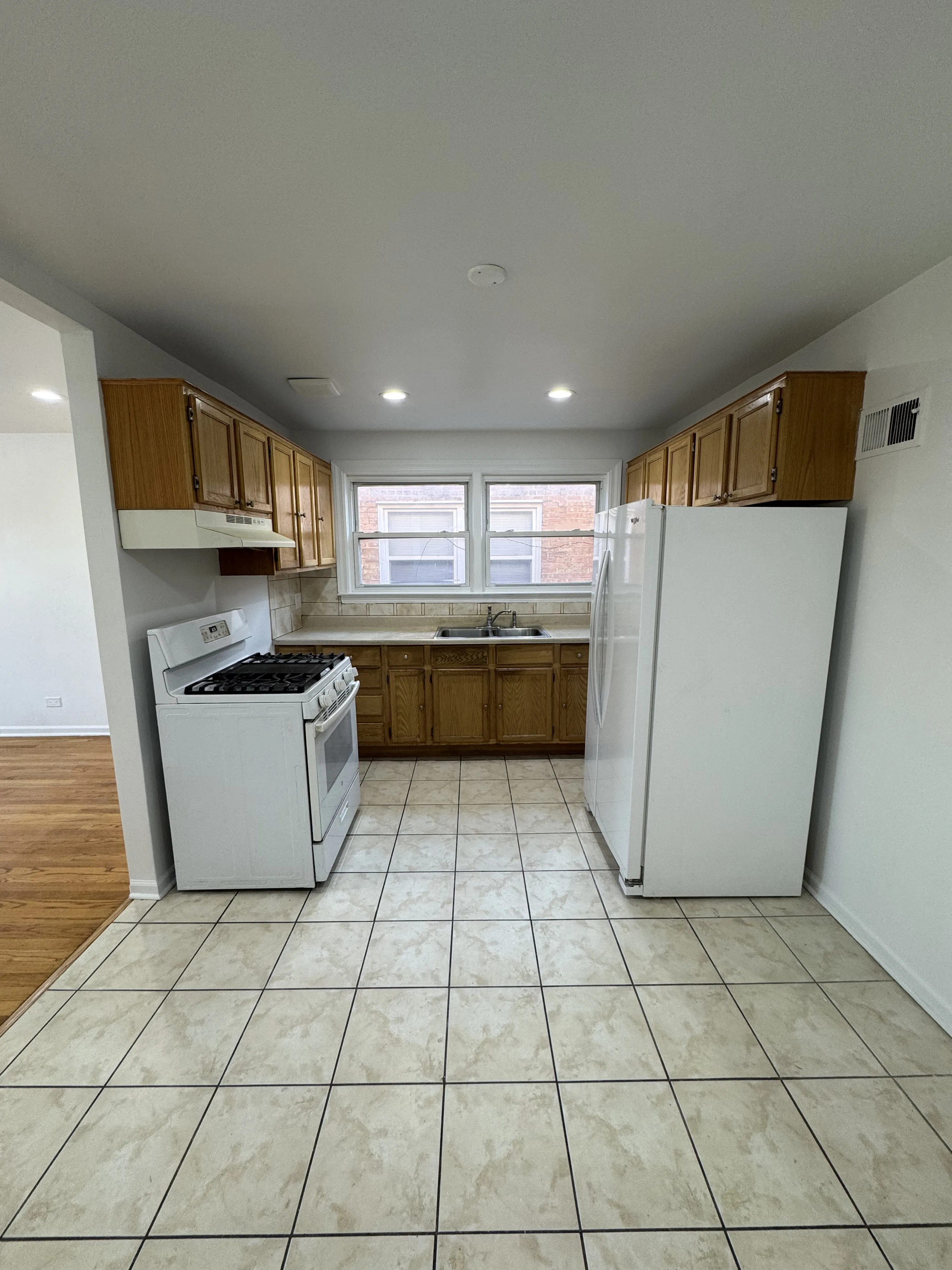 4845 Hull St 60077 60077-unit#2E-Skokie-IL