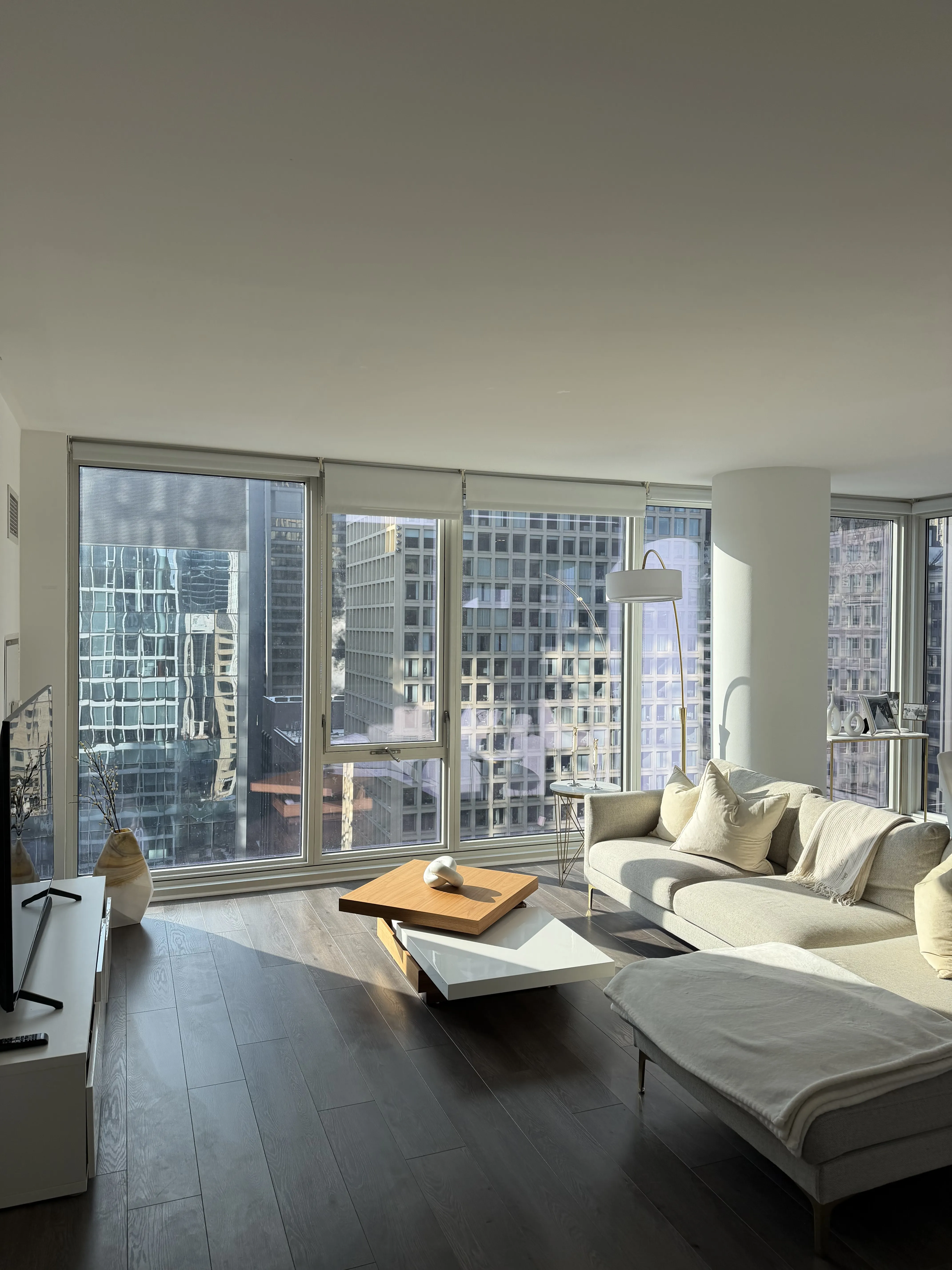 25 W Randolph St   60601 60601-Marquee Block 37-Chicago-IL