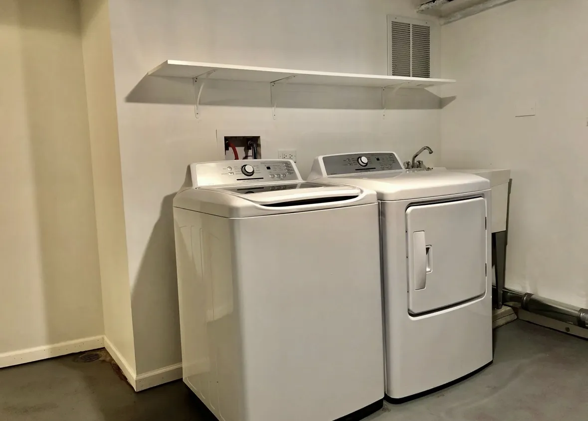 1907 W WAVELAND AVE 60613-1907 W Waveland-unit#1 Fl-Chicago-IL