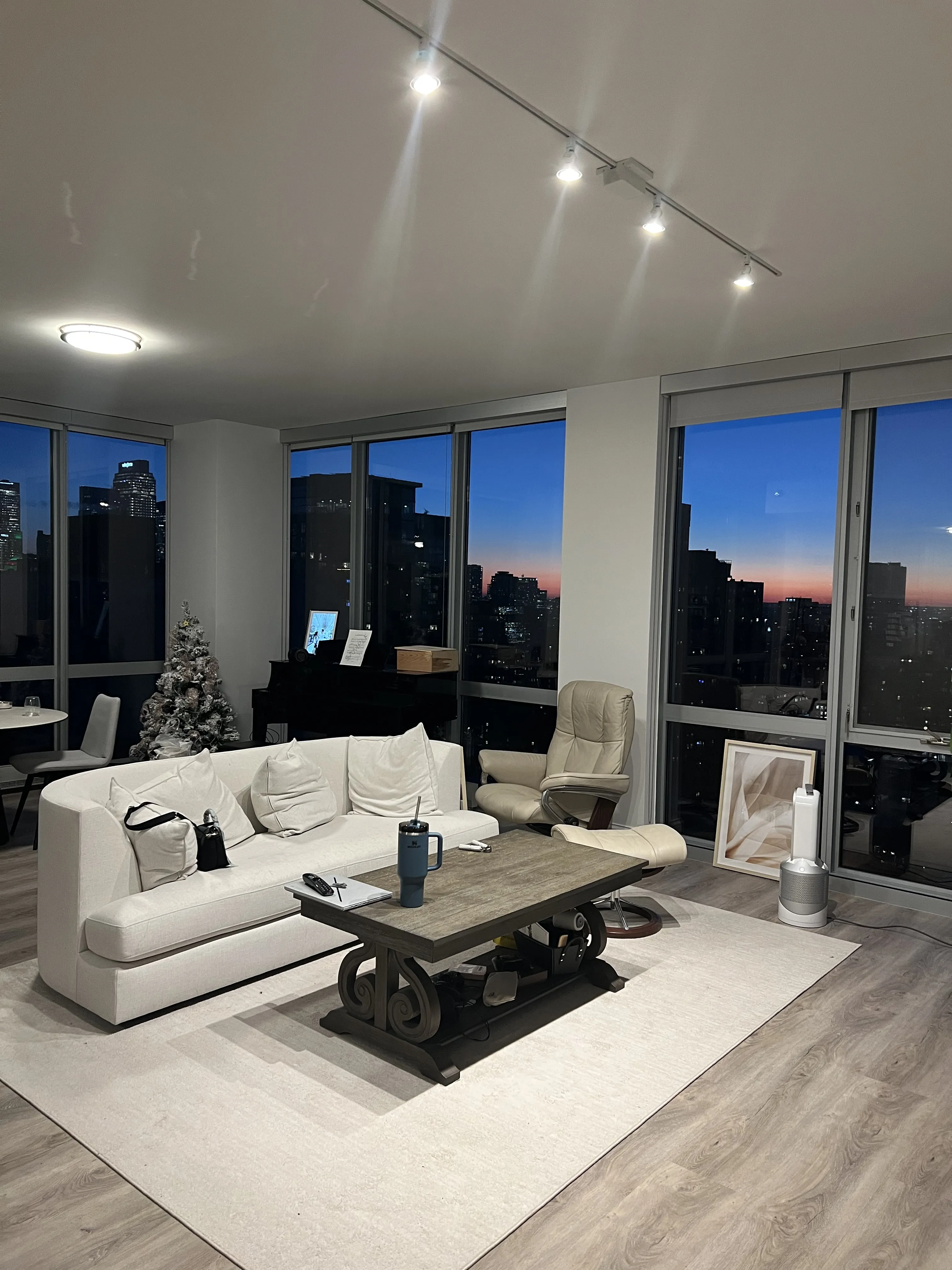 2 W Delaware Pl 60610 60610-Two West-Chicago-IL